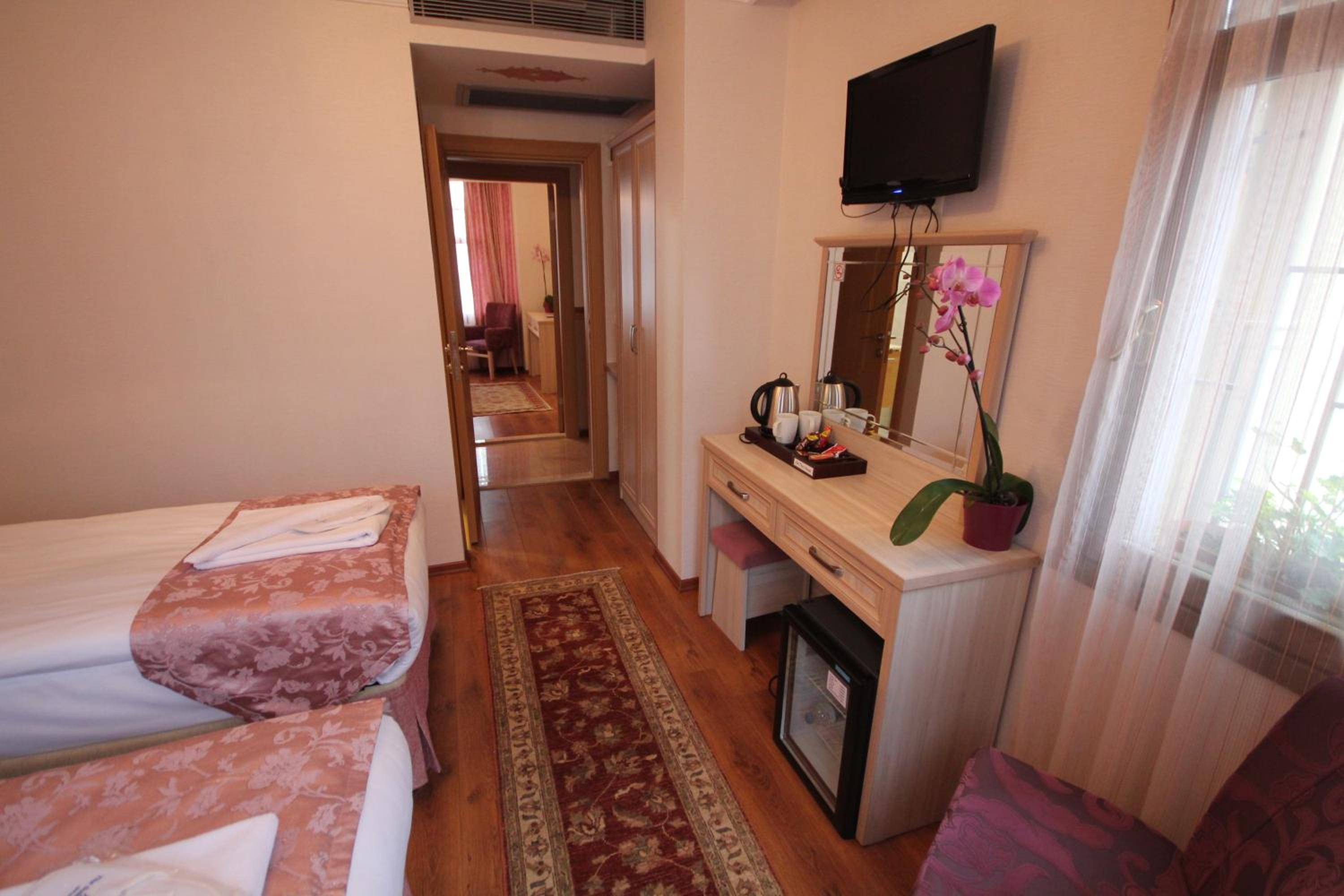 Sultans Royal Hotel - Image 8