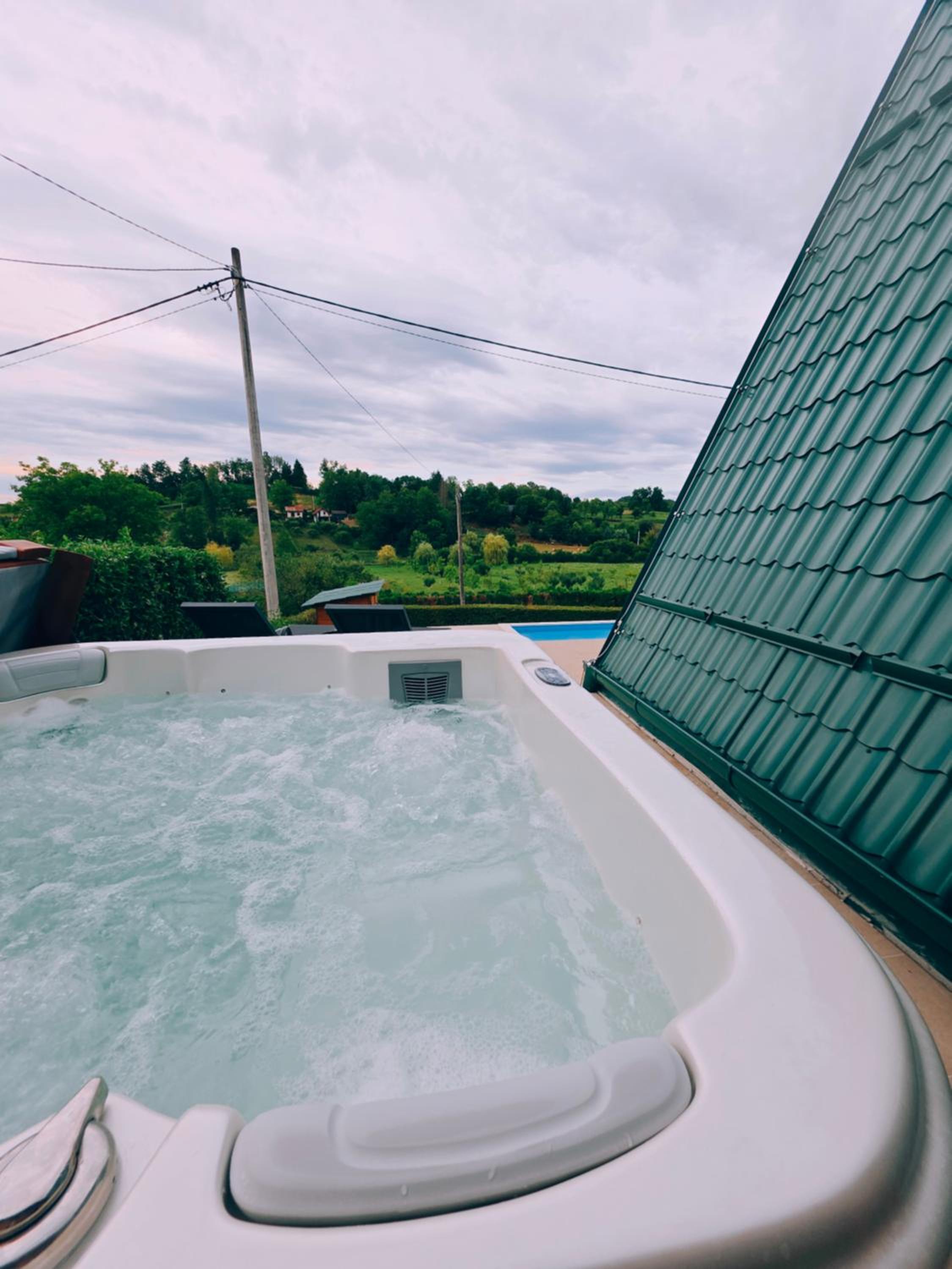 Kuća za odmor Kiara - bazen, jacuzzi i sauna