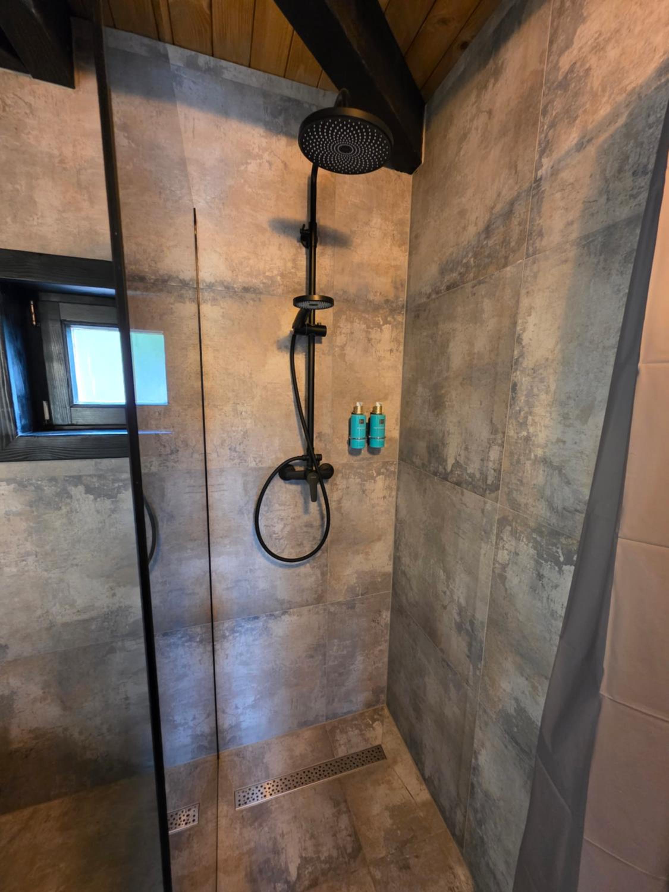 Kuća za odmor Kiara - bazen, jacuzzi i sauna