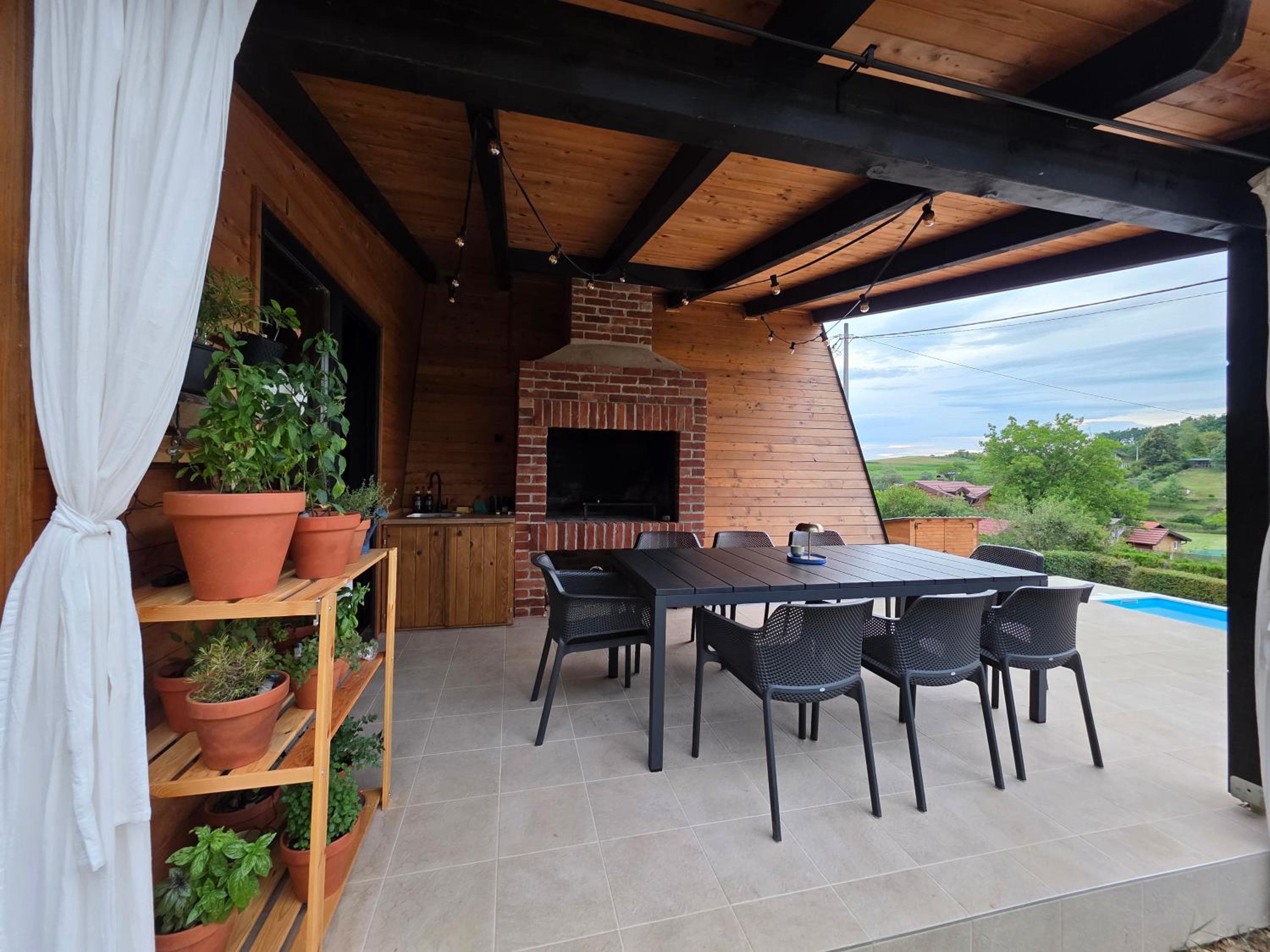 Kuća za odmor Kiara - bazen, jacuzzi i sauna