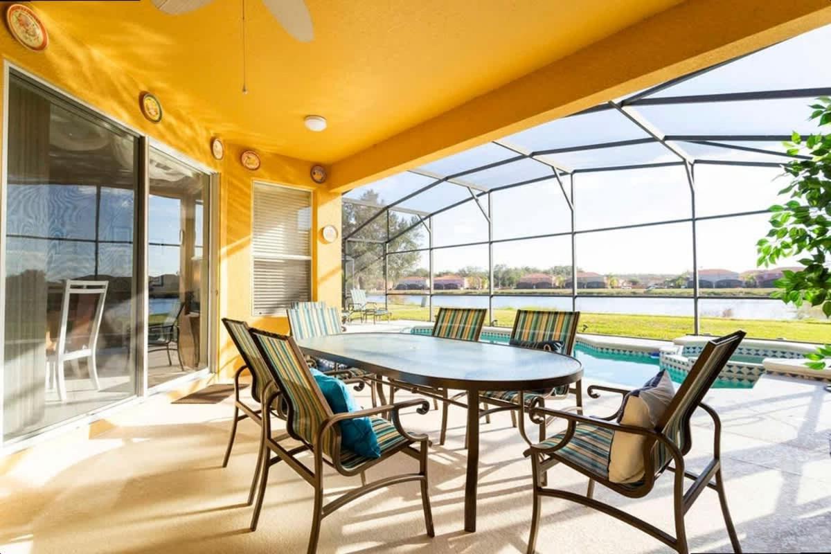 Lakeview 4Bd Family Villa w Pool Bella Vida Resort