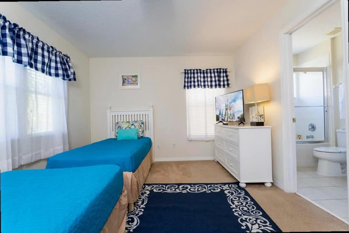 Lakeview 4Bd Family Villa w Pool Bella Vida Resort