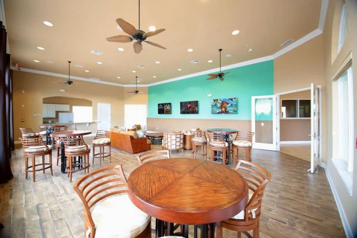 Lakeview 4Bd Family Villa w Pool Bella Vida Resort