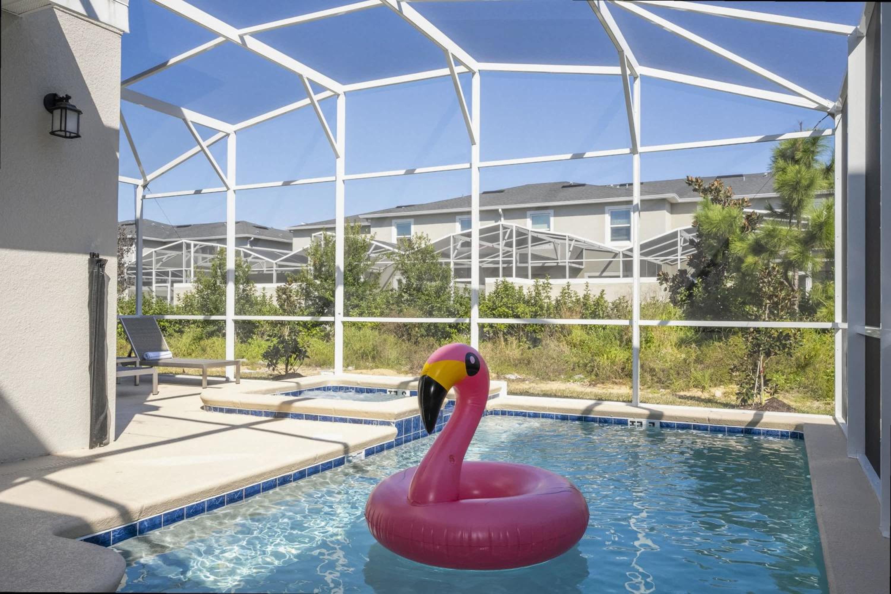 Themed 5Bd Family Villa w Pool & Spa Near Disney