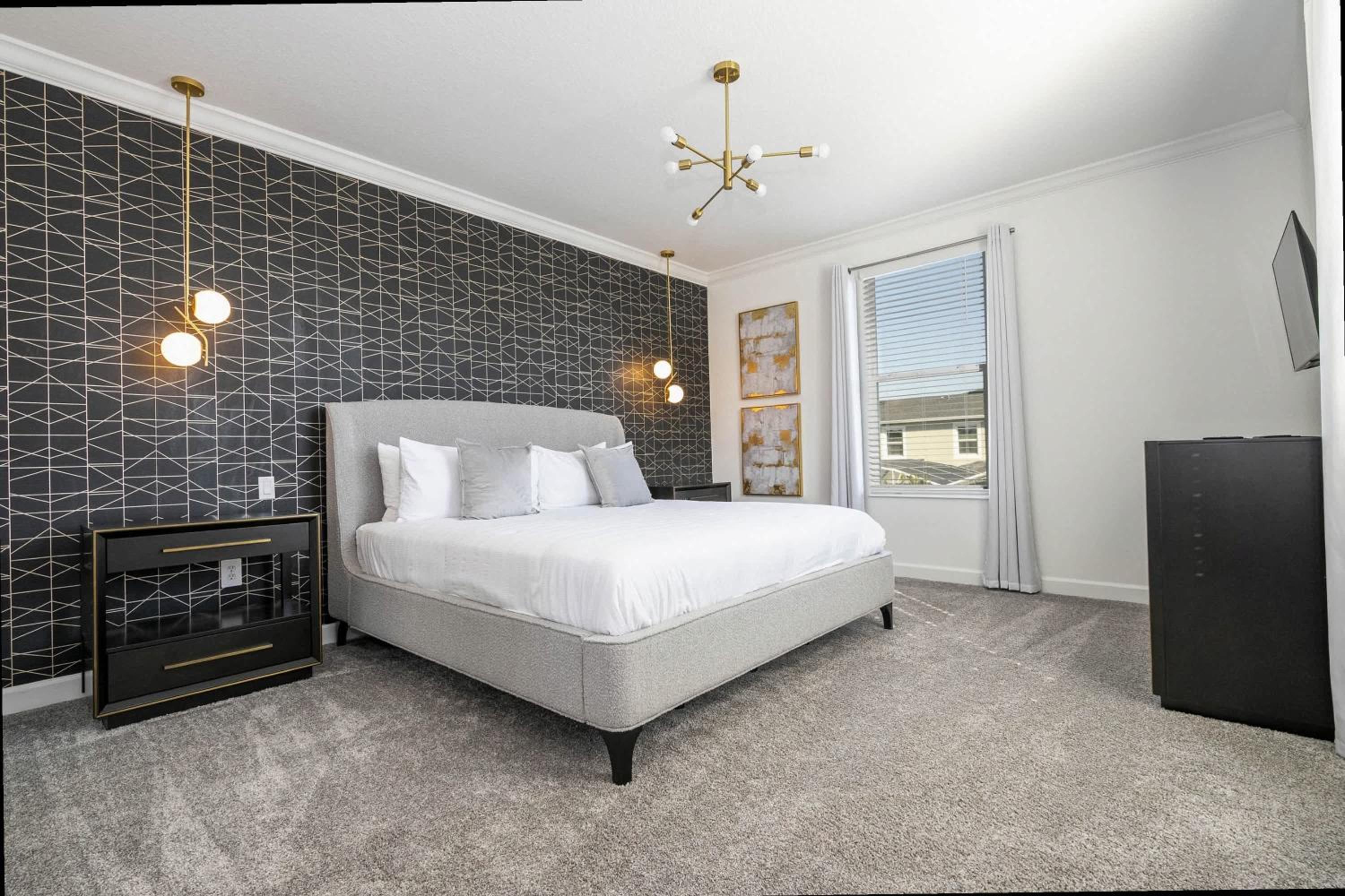 Themed 5Bd Family Villa w Pool & Spa Near Disney