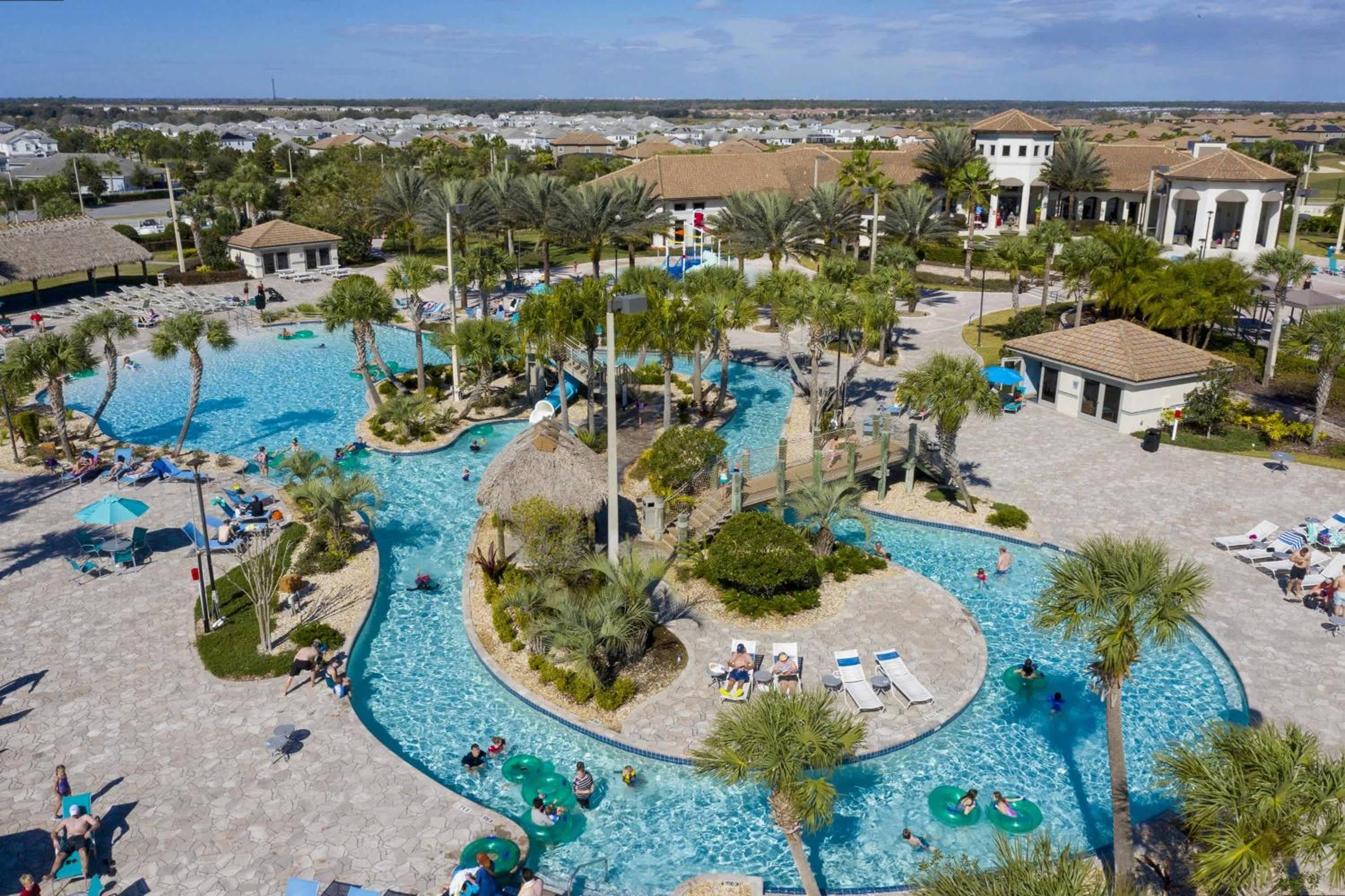 Themed 5Bd Family Villa w Pool & Spa Near Disney