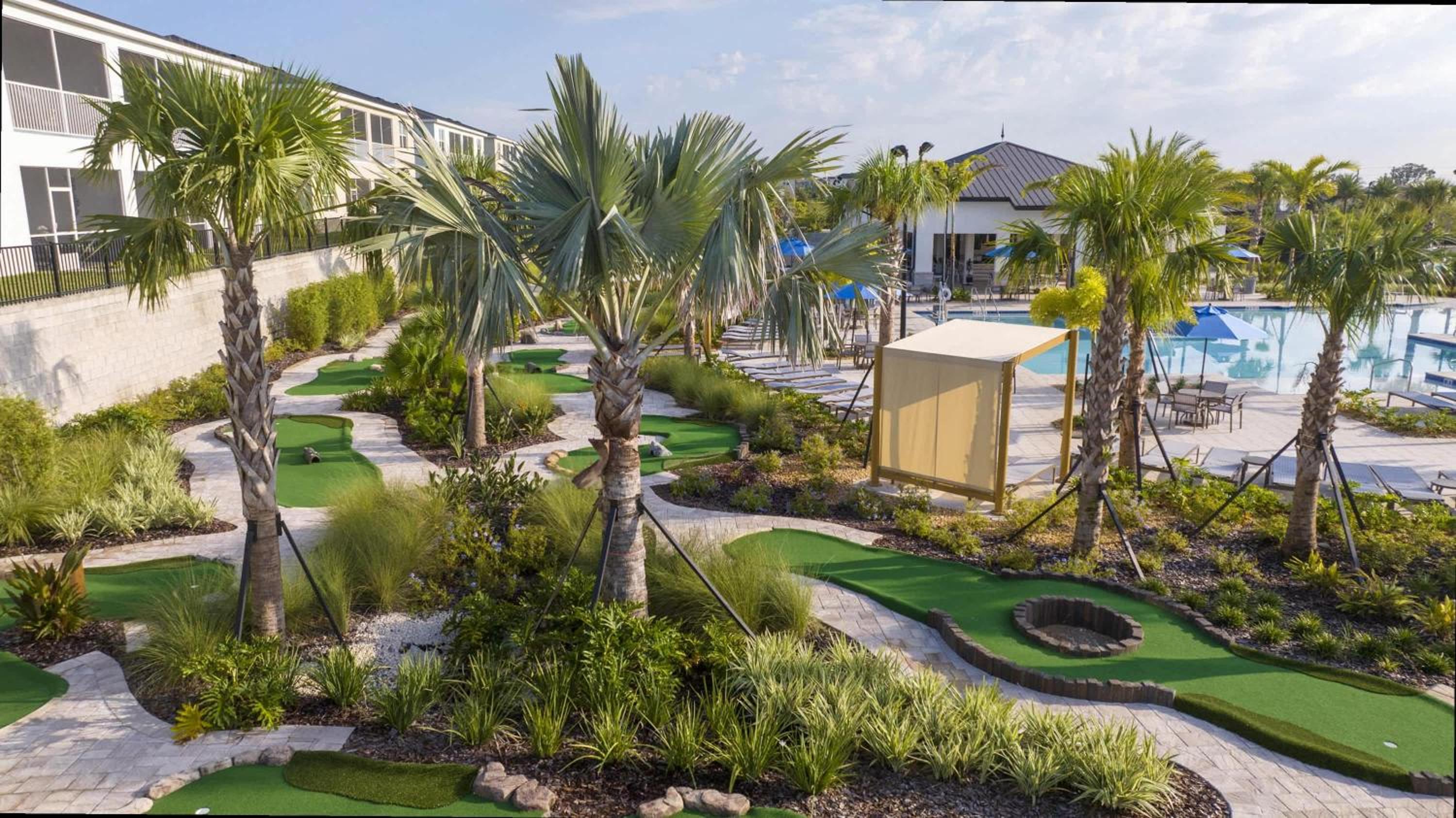Themed 5Bd Family Villa w Pool & Spa Near Disney