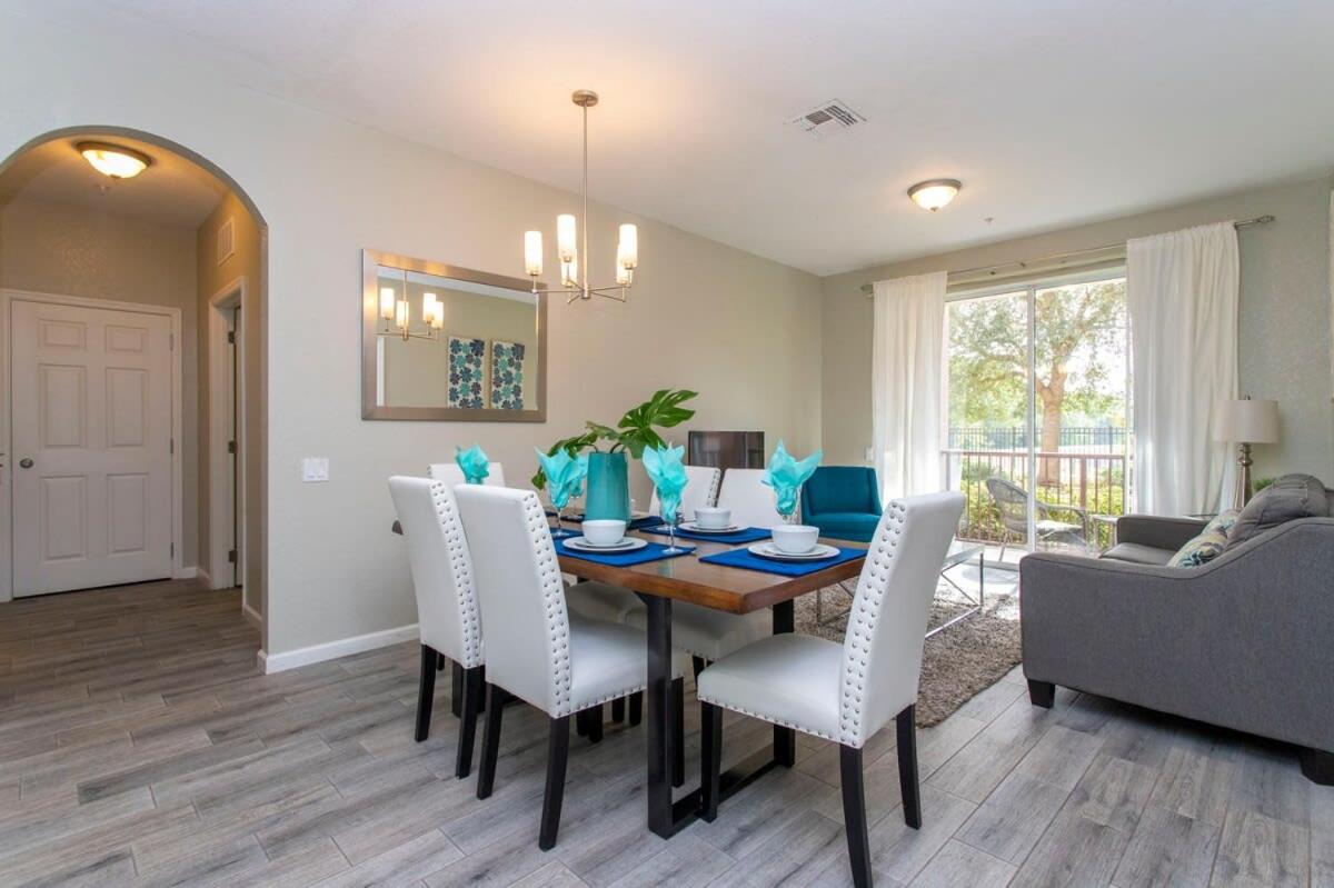 Magnificent 2 Bedroom Apt Vista Cay Resort 107