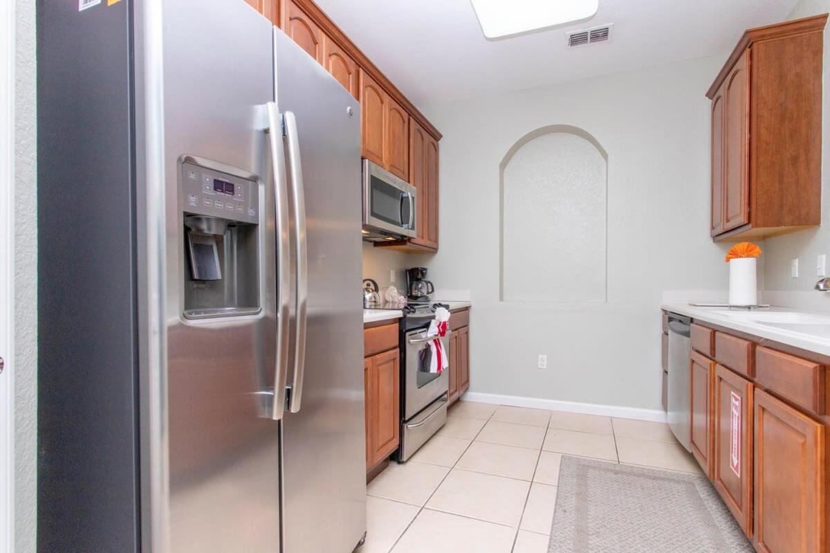 Magnificent 2 Bedroom Apt Vista Cay Resort 107