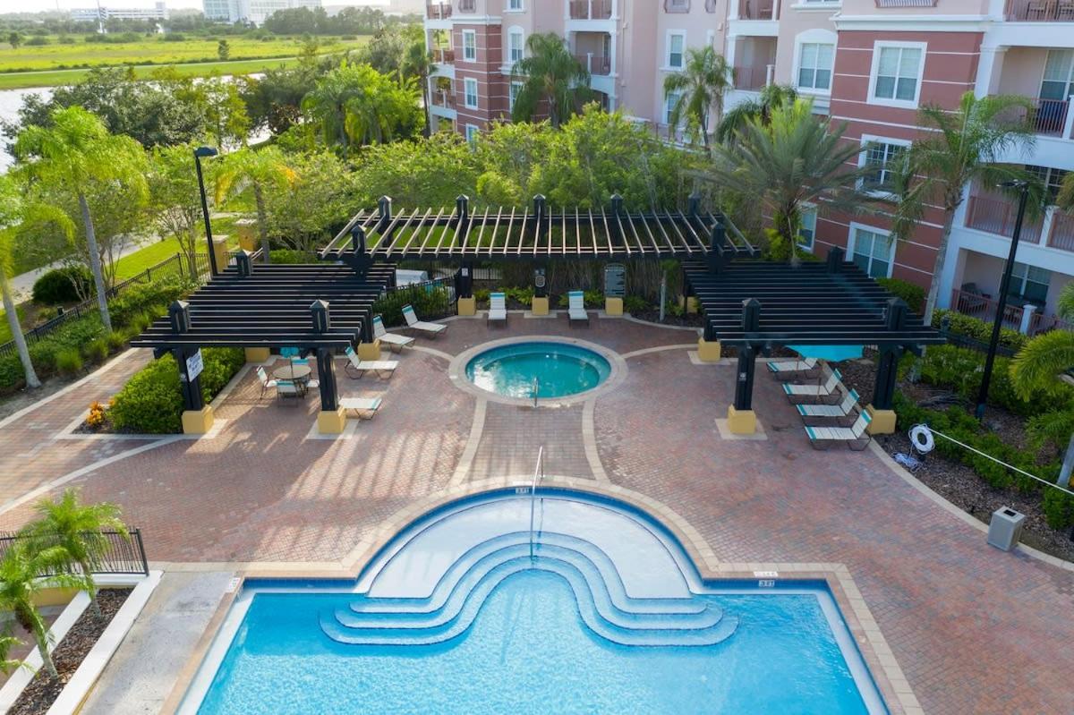 Magnificent 2 Bedroom Apt Vista Cay Resort 107
