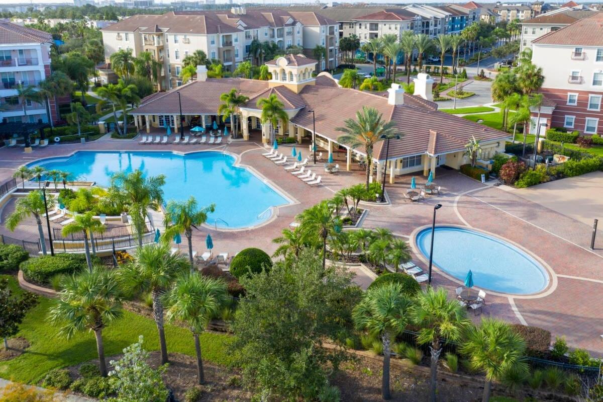 Magnificent 2 Bedroom Apt Vista Cay Resort 107