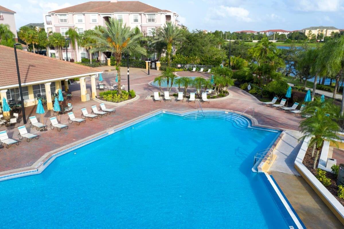 Magnificent 2 Bedroom Apt Vista Cay Resort 107