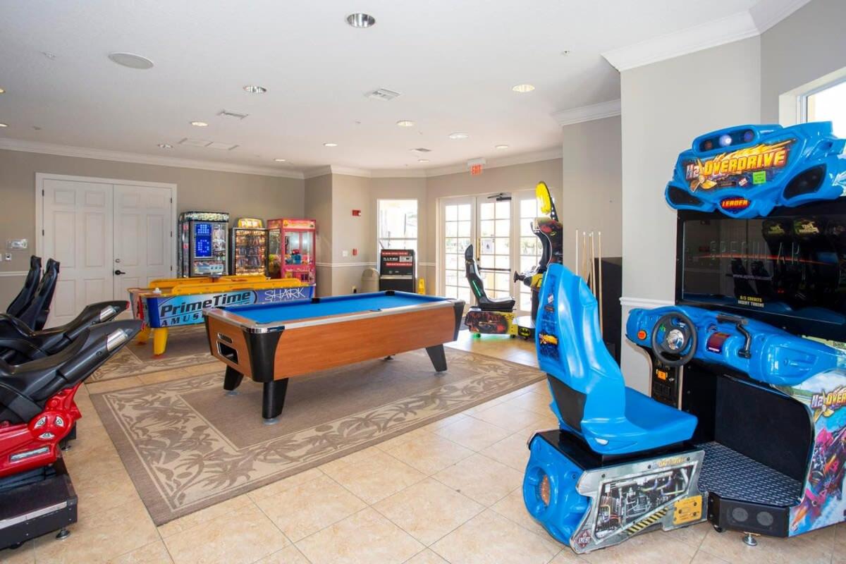 Magnificent 2 Bedroom Apt Vista Cay Resort 107