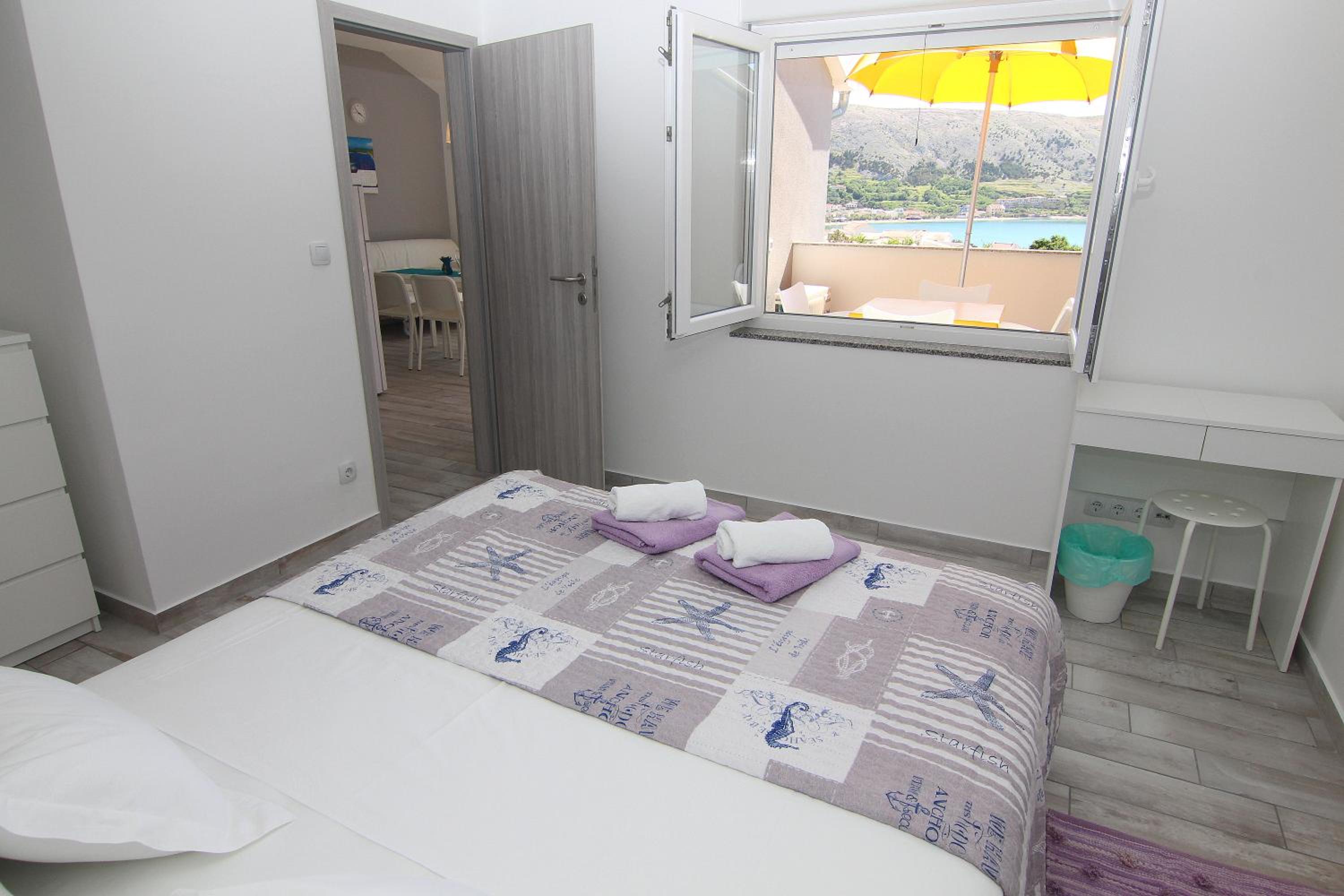 Apartment Villa Franci Pag with heating and open all year