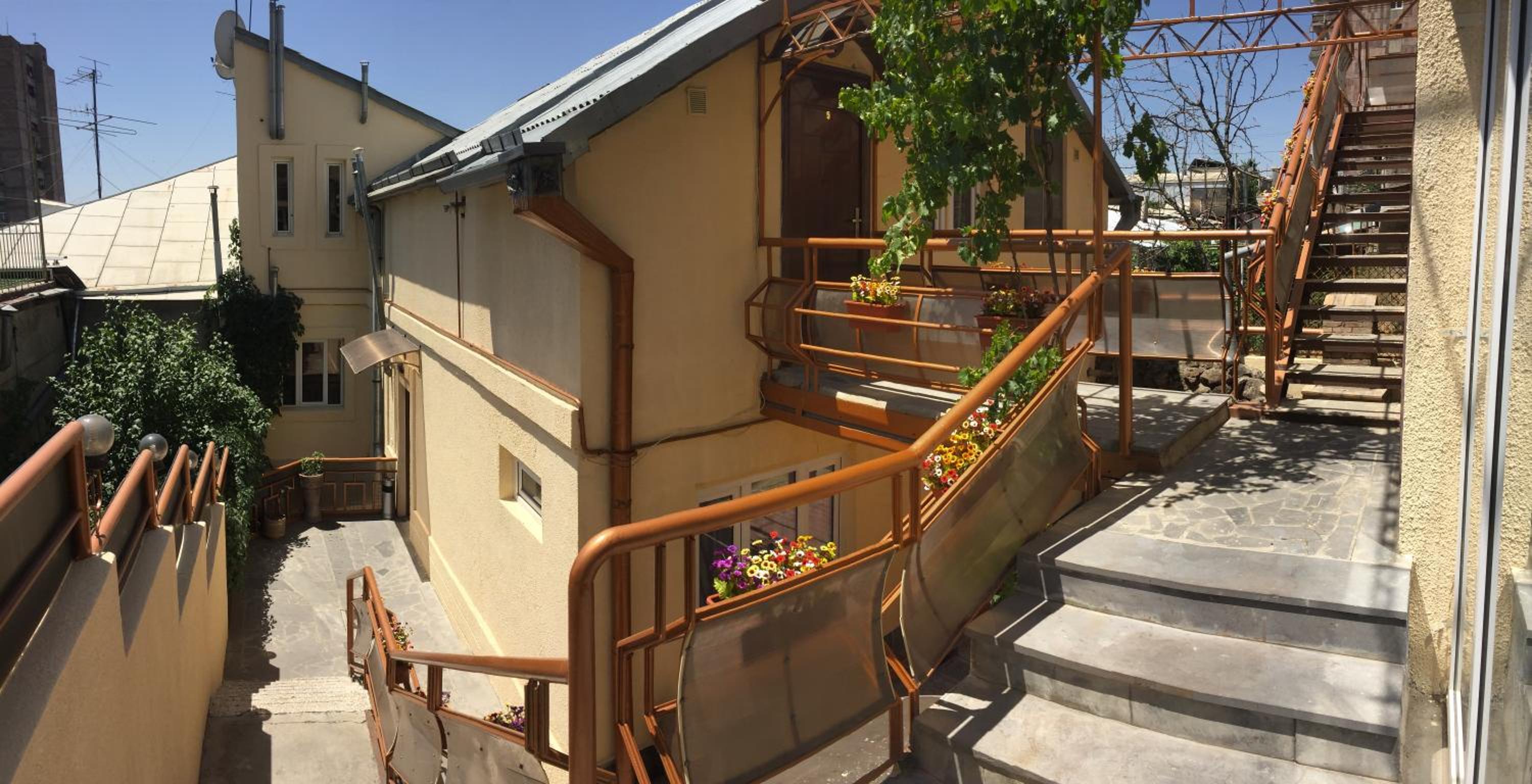 Tatev Apartments