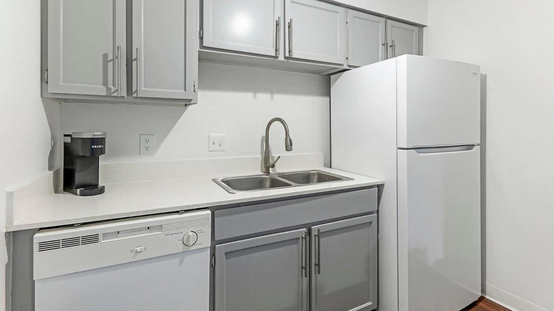 Landing Apartments - Austin