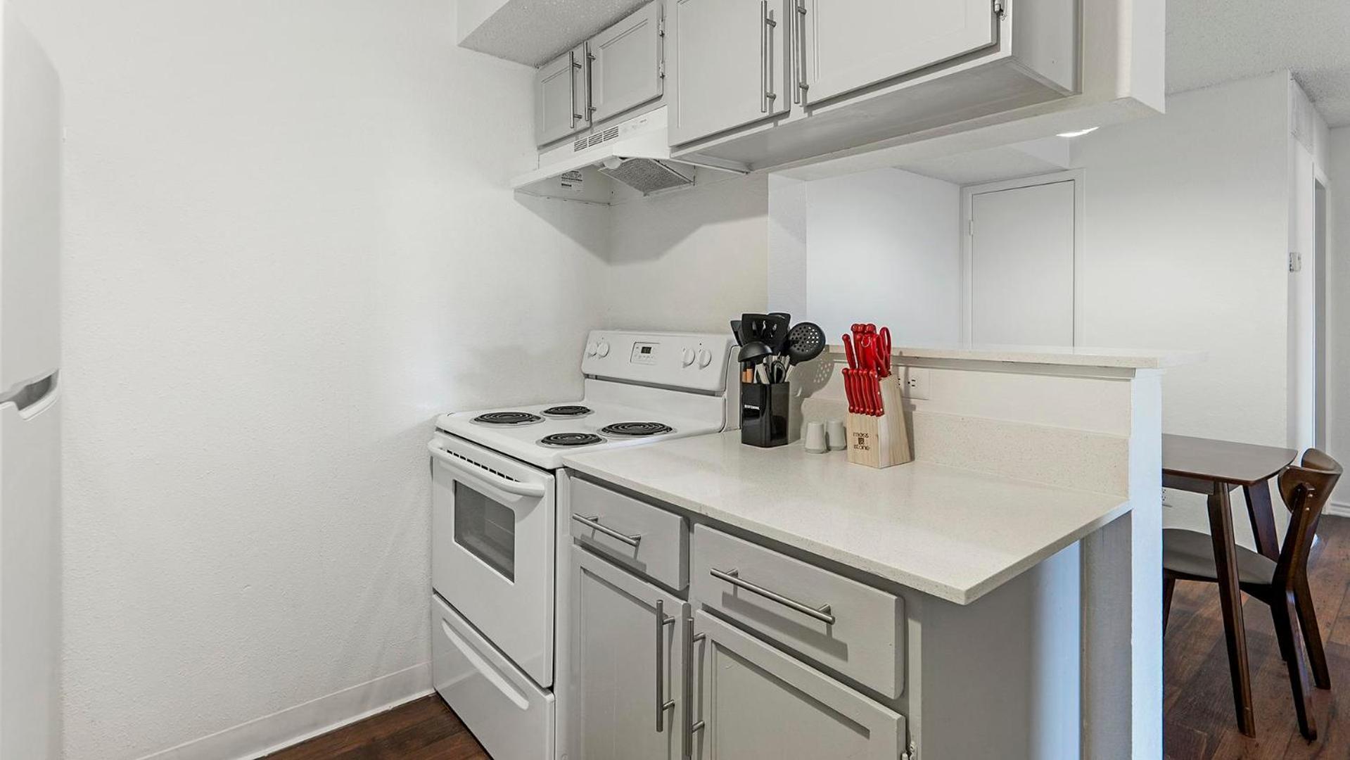 Landing Apartments - Austin