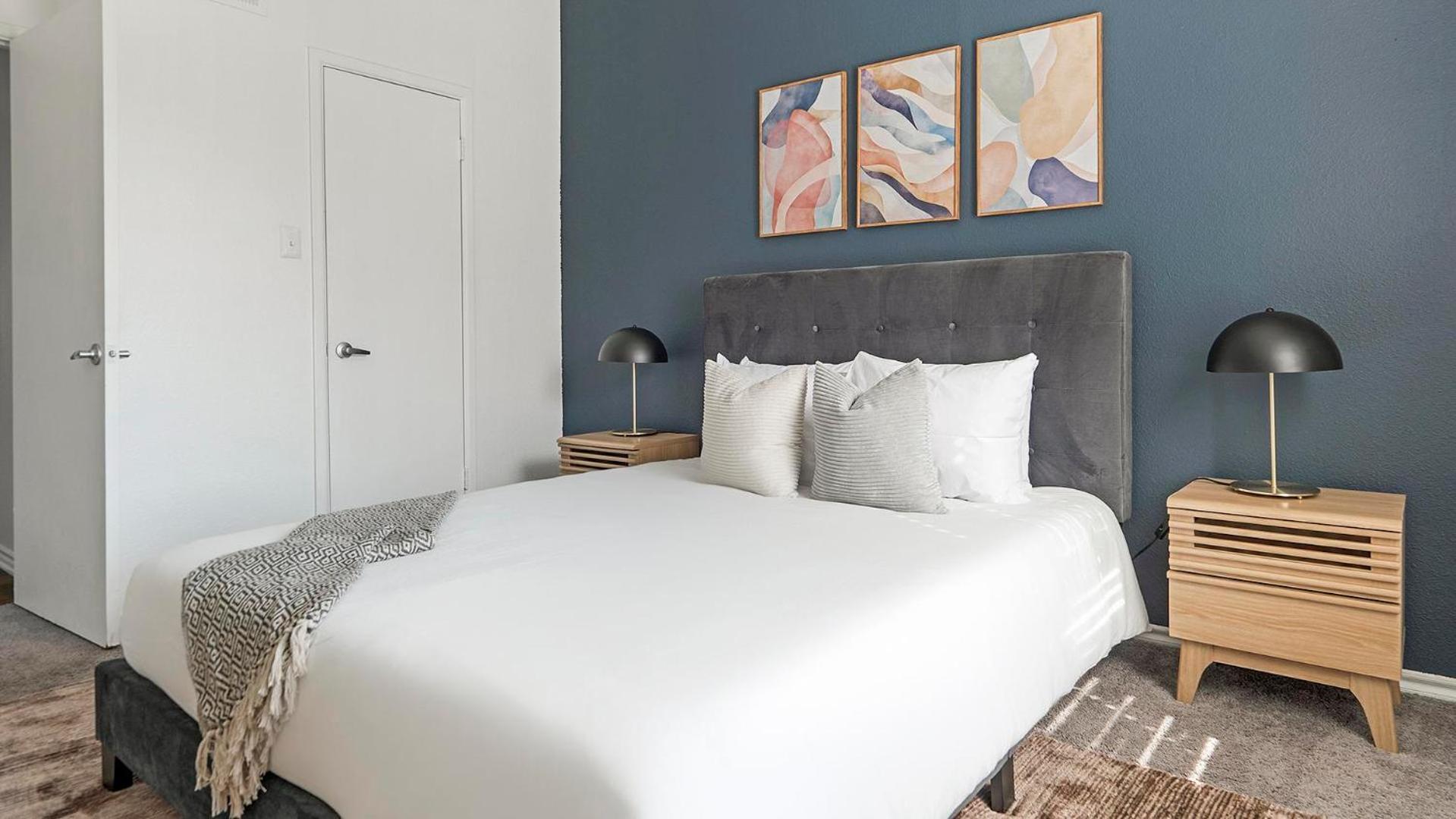 Landing Apartments - Austin
