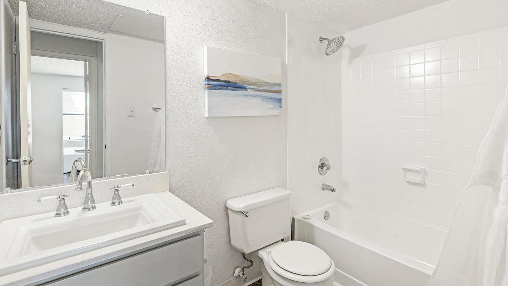 Landing Apartments - Austin