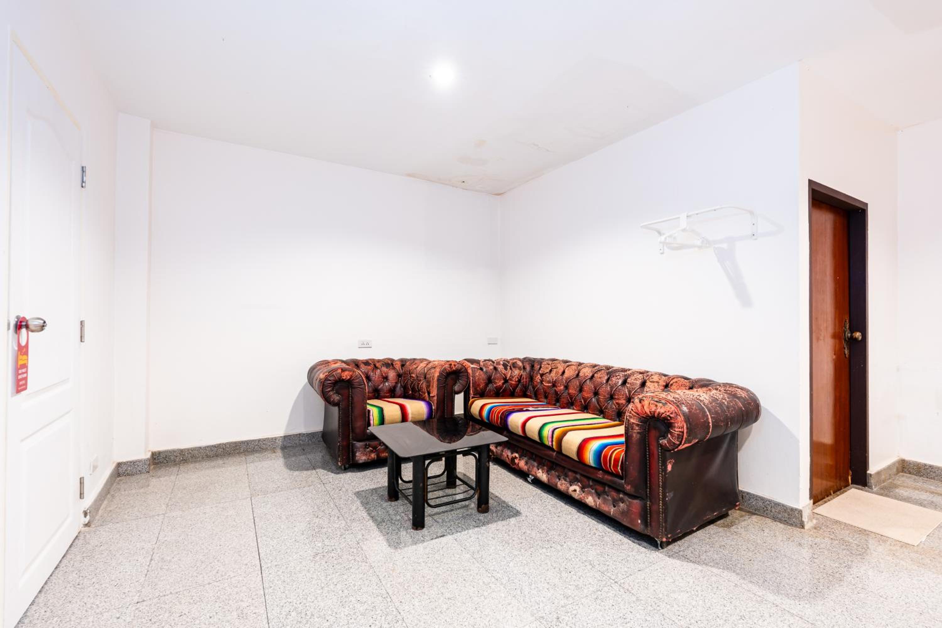Mitr INN Sukhumvit 2 - BTS Nana มิตร อินน์ สุขุมวิทซอย 2 บีทีเอส นานา