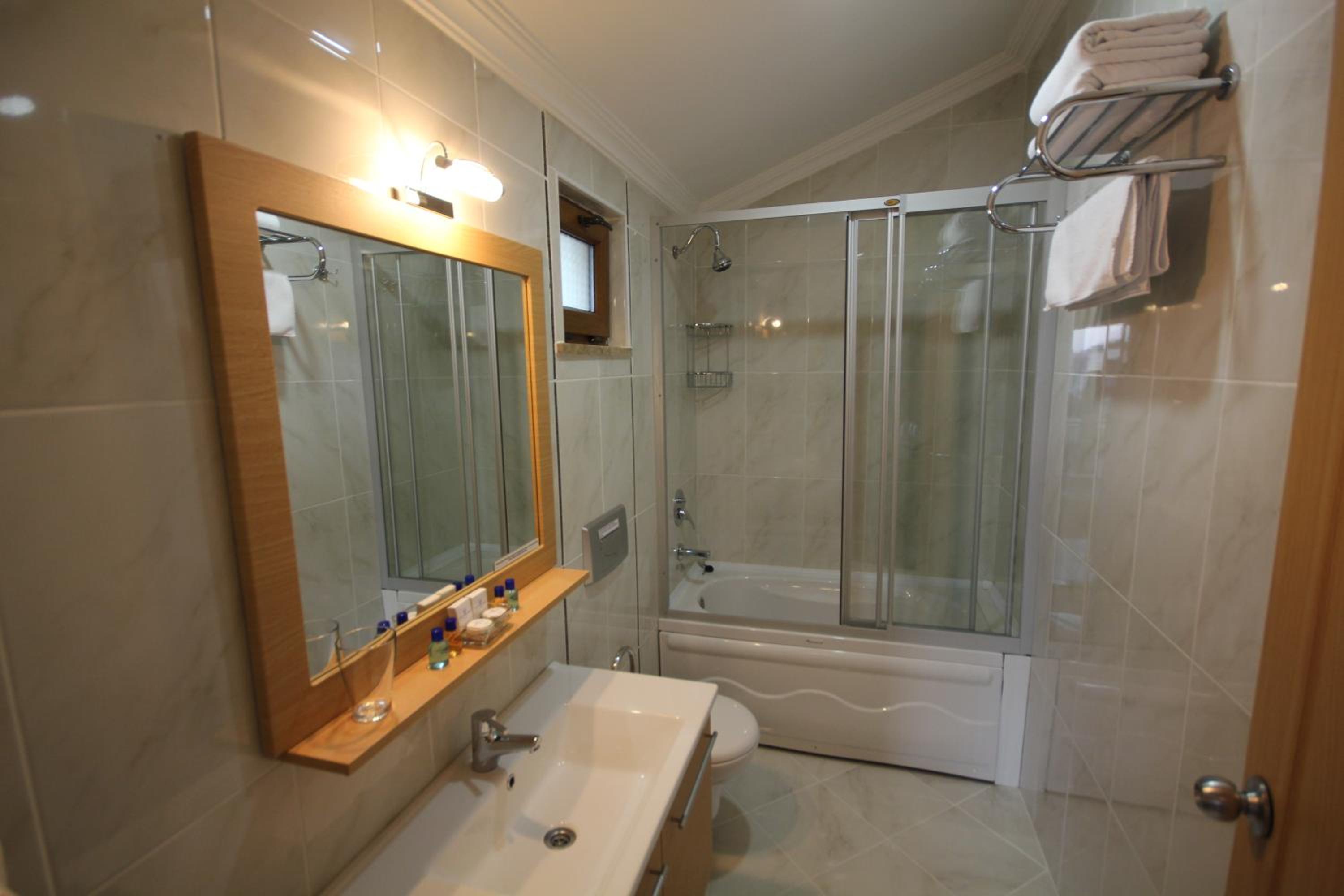 Sultans Royal Hotel - Image 105