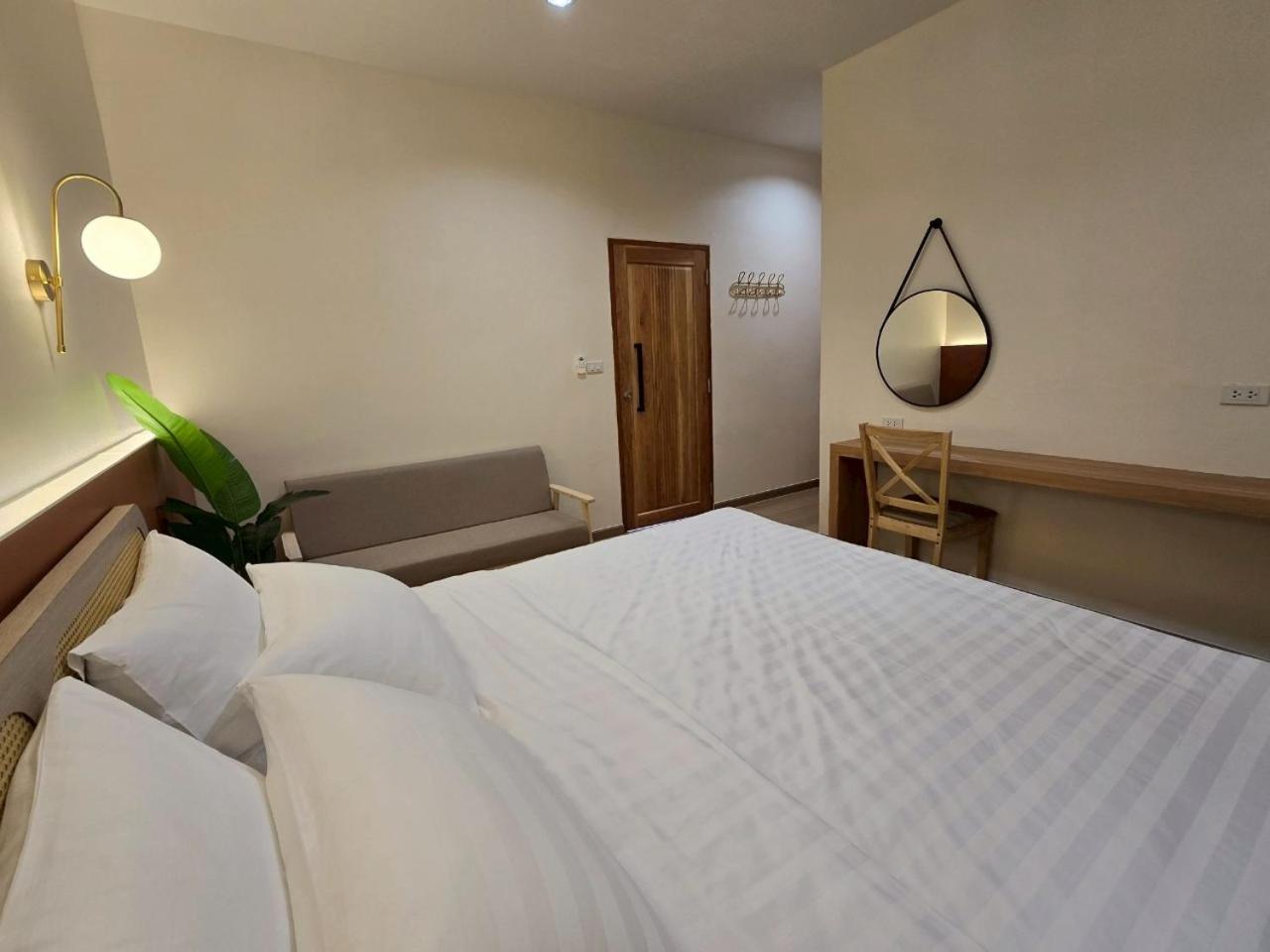 Inn De Sea - Hostel Bangkok Rambuttri Village Khaosan Area
