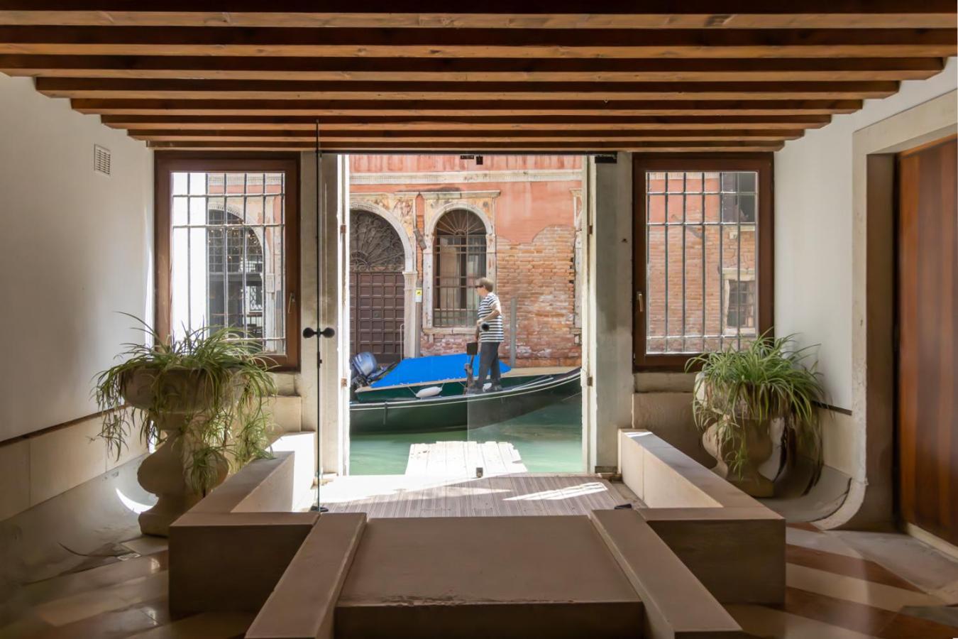 Fenice Charme Canal View