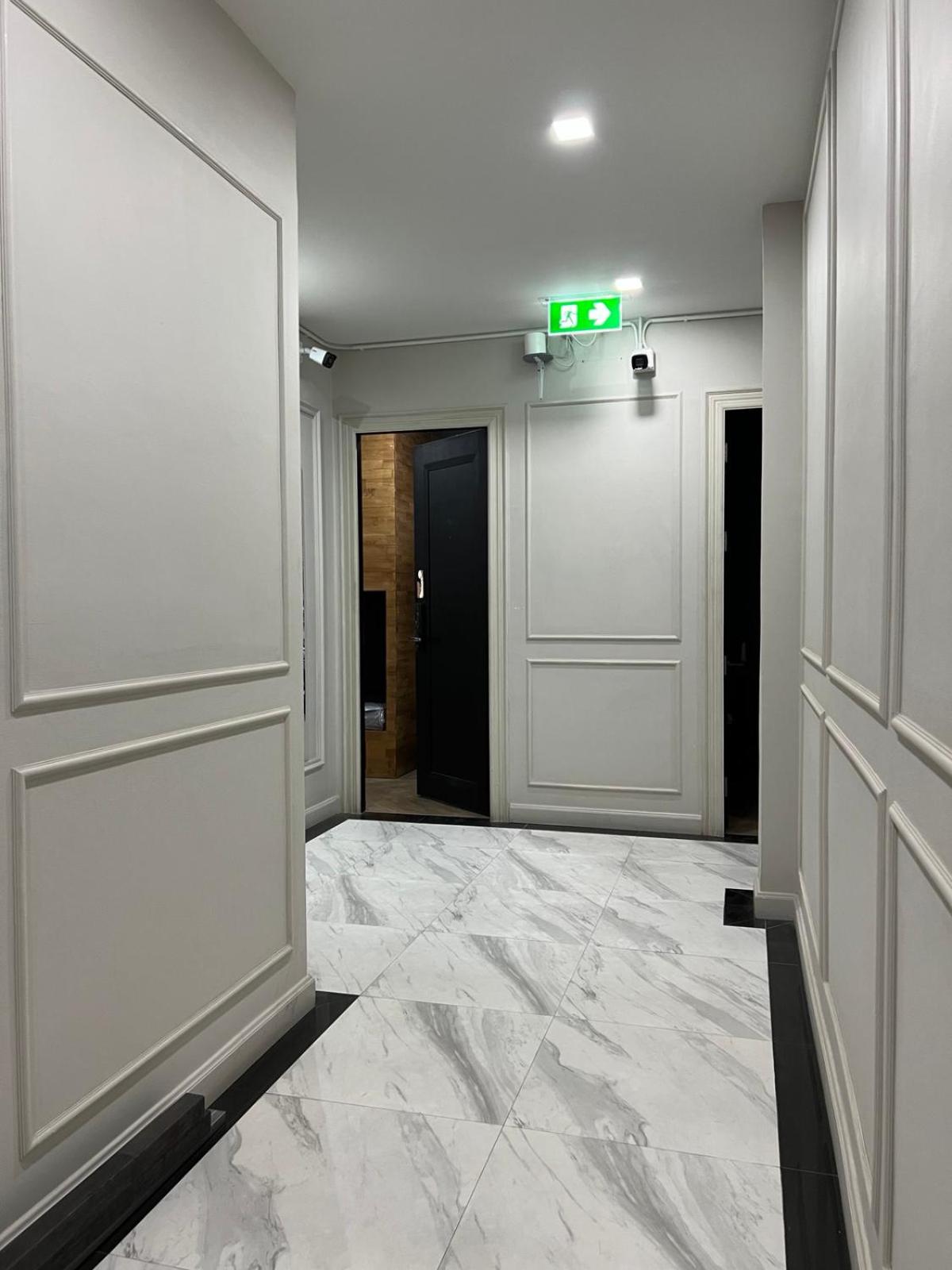 Poshtel 56