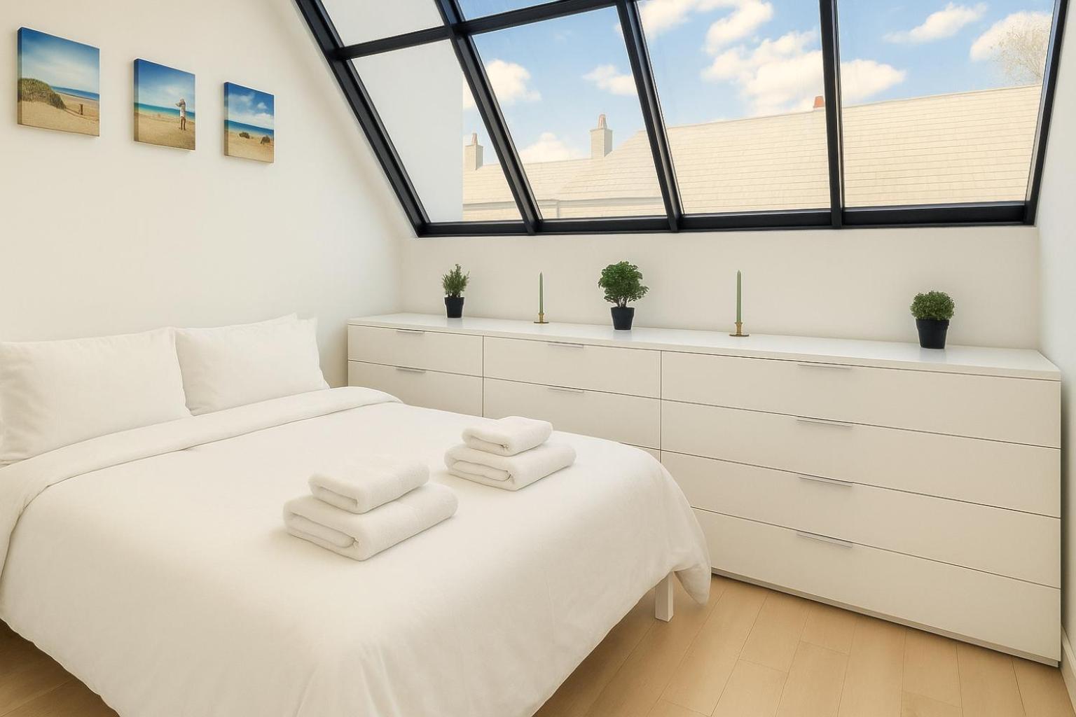 Shoreditch 4 bedroom apartment in Brick Lane