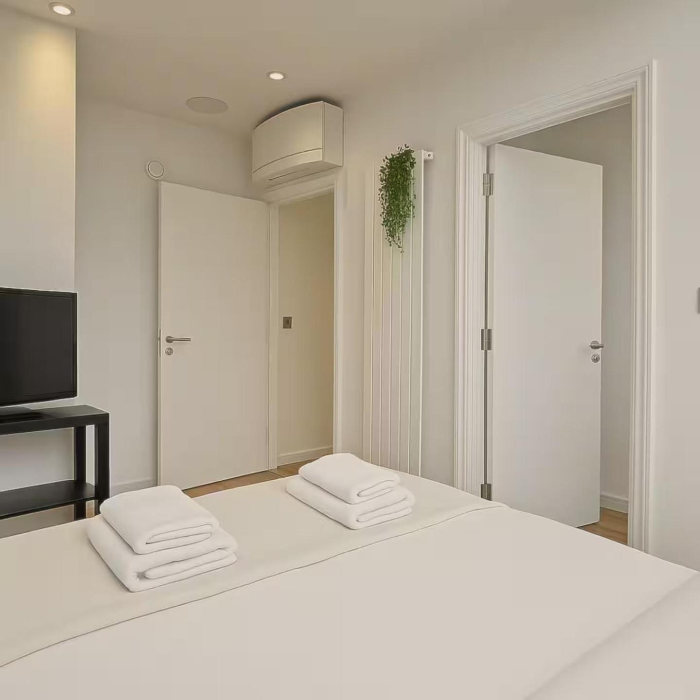 Shoreditch 4 bedroom apartment in Brick Lane