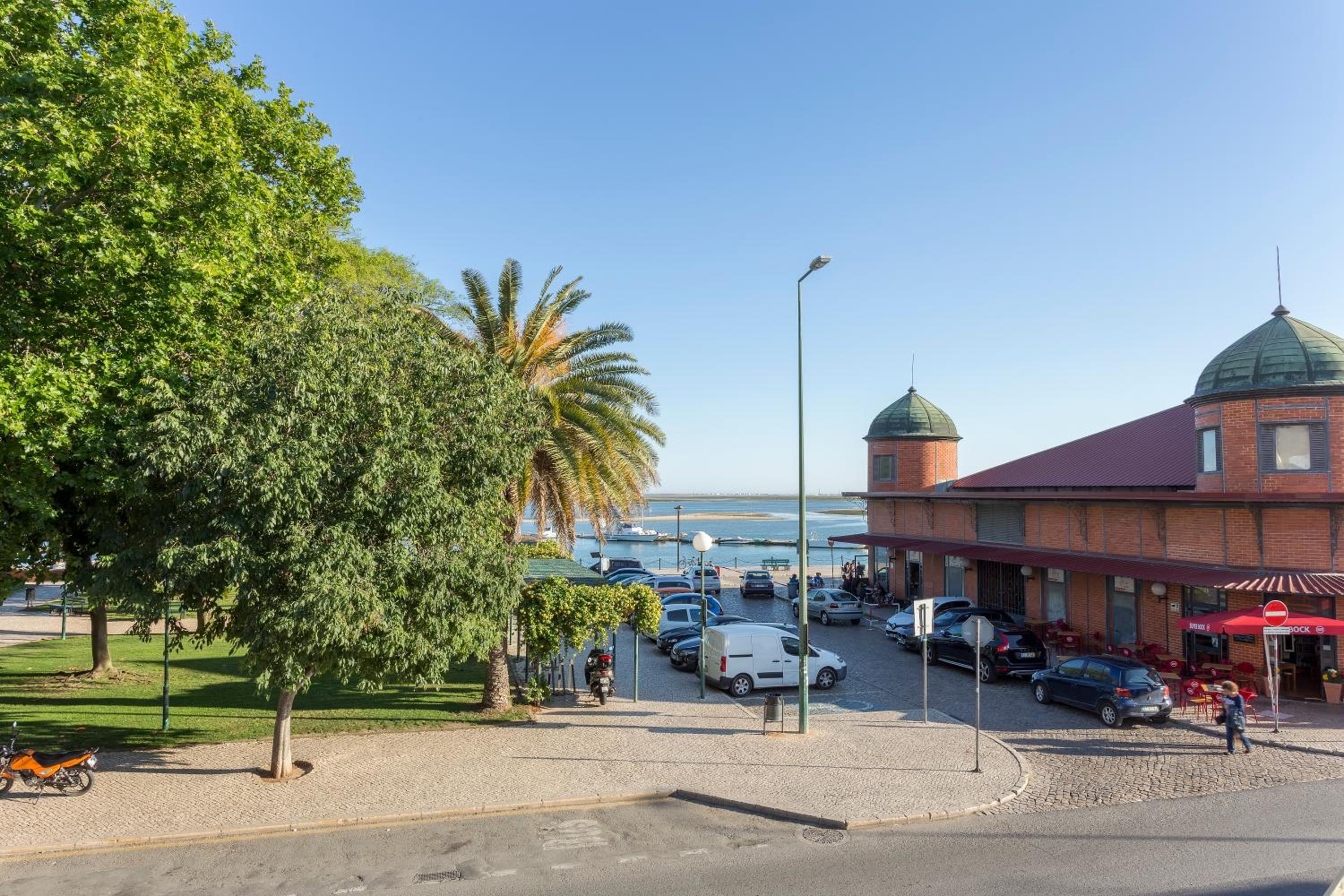 Hotel Apartamento Vista Mar - Image 1