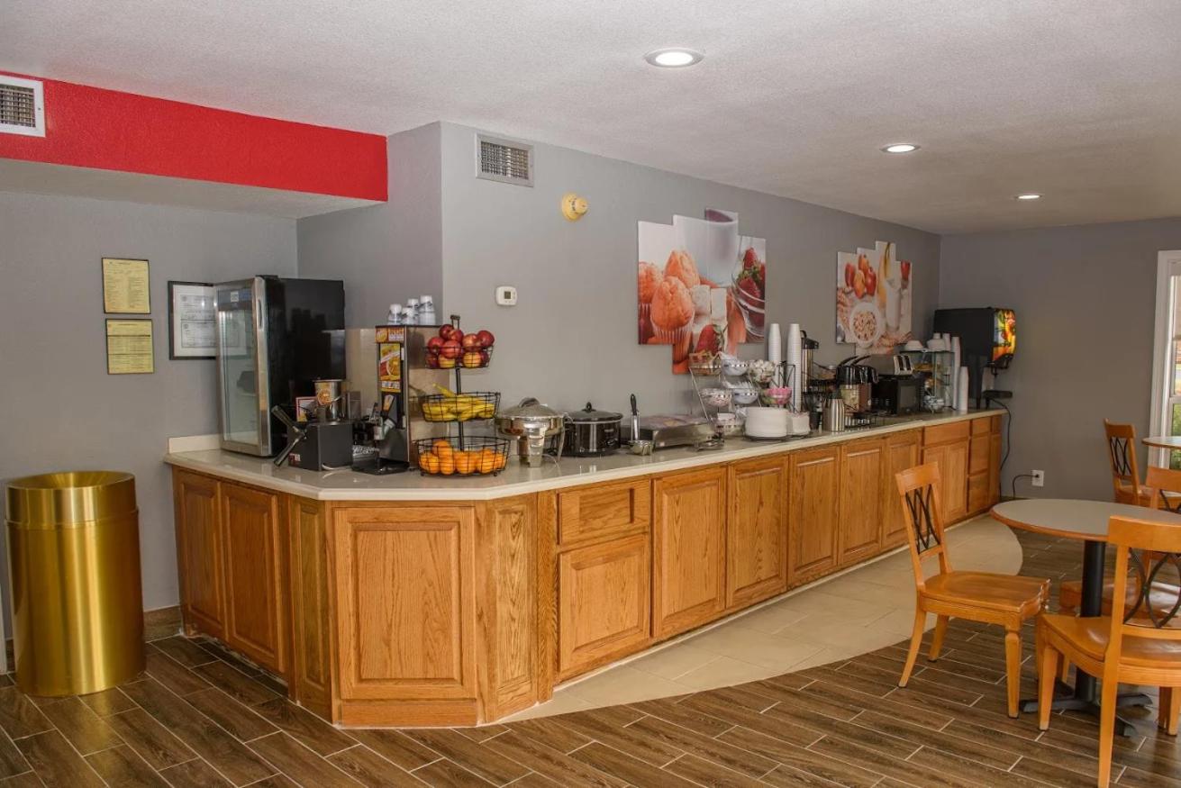 Richland Inn, Photo 15