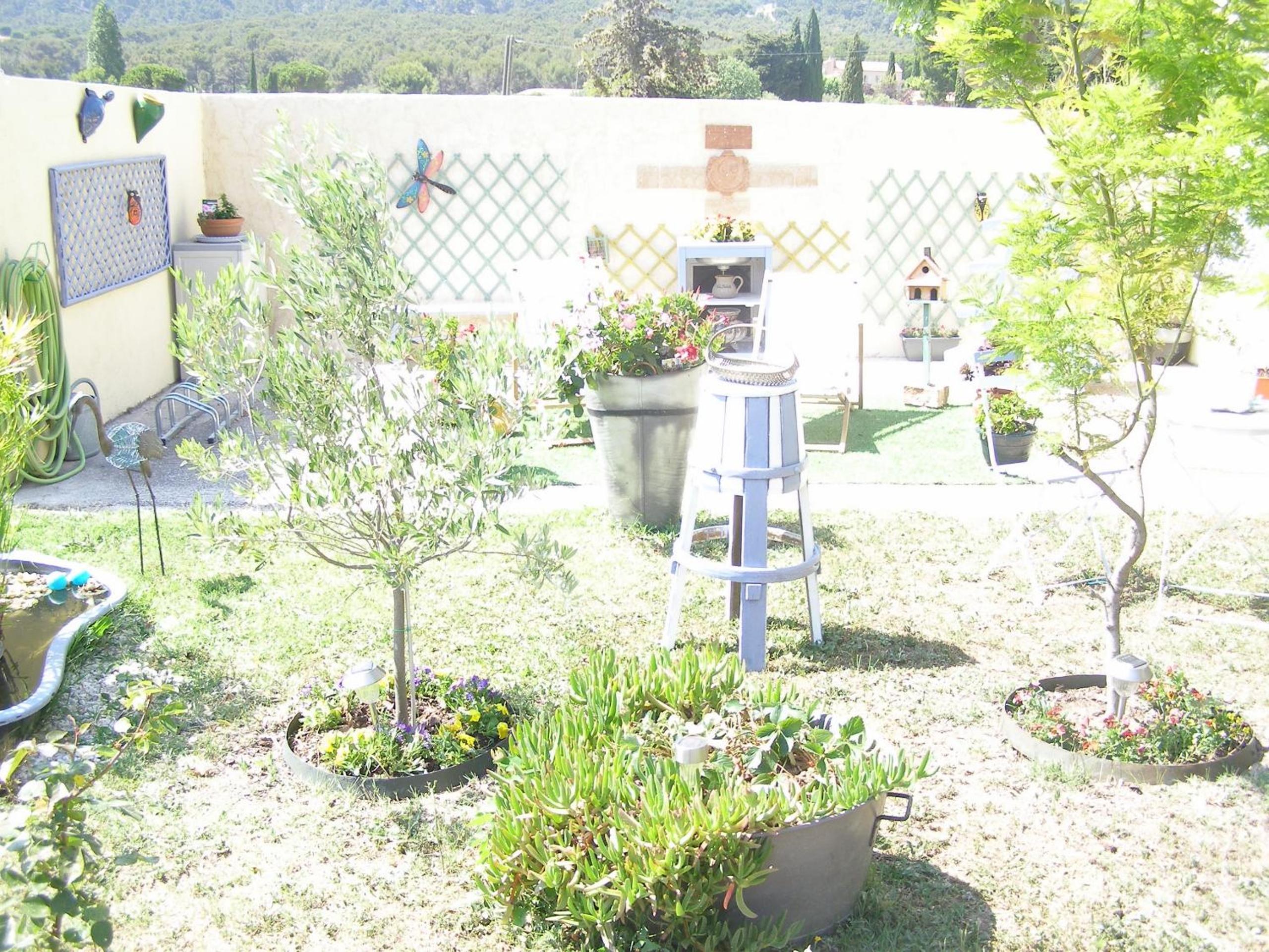 B&B Le Clos des Cigales view 4