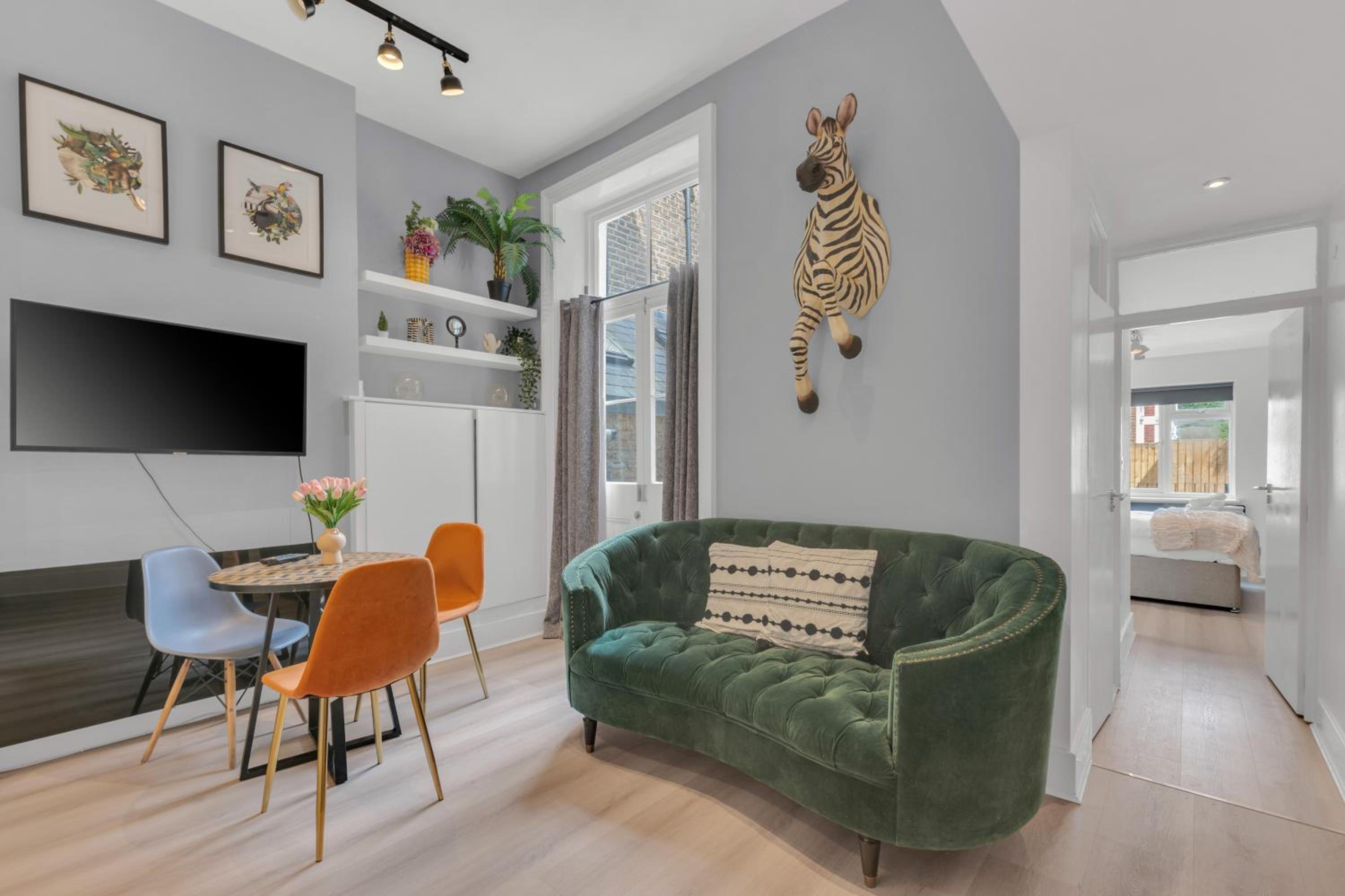 Stylish Lena Apartments Hammersmith by MySquare