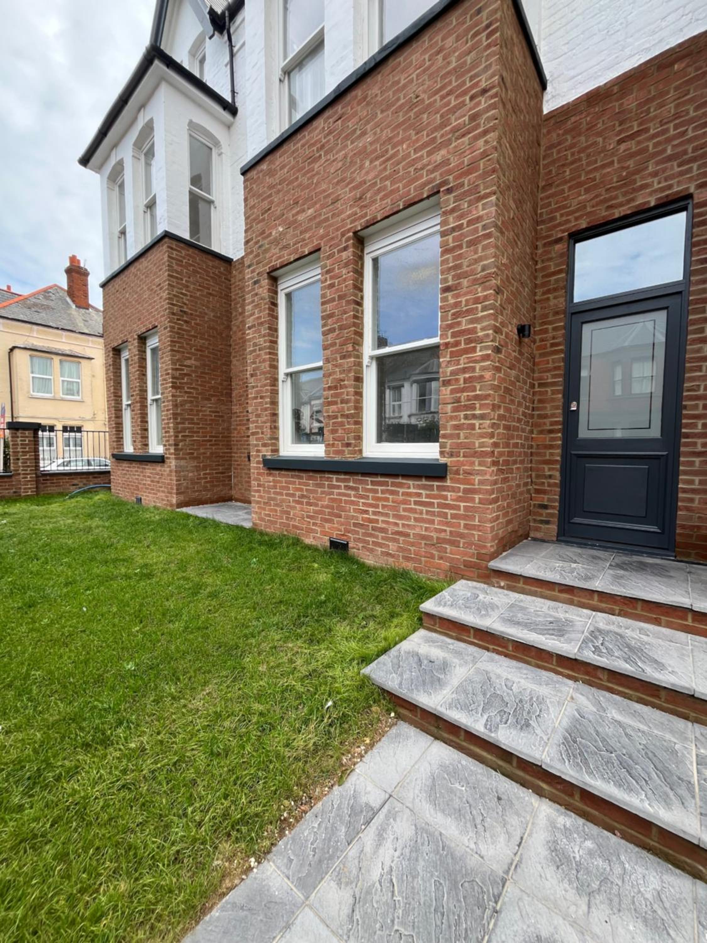 Margate Apartment by The Sea 5 minutes to beach and dreamland