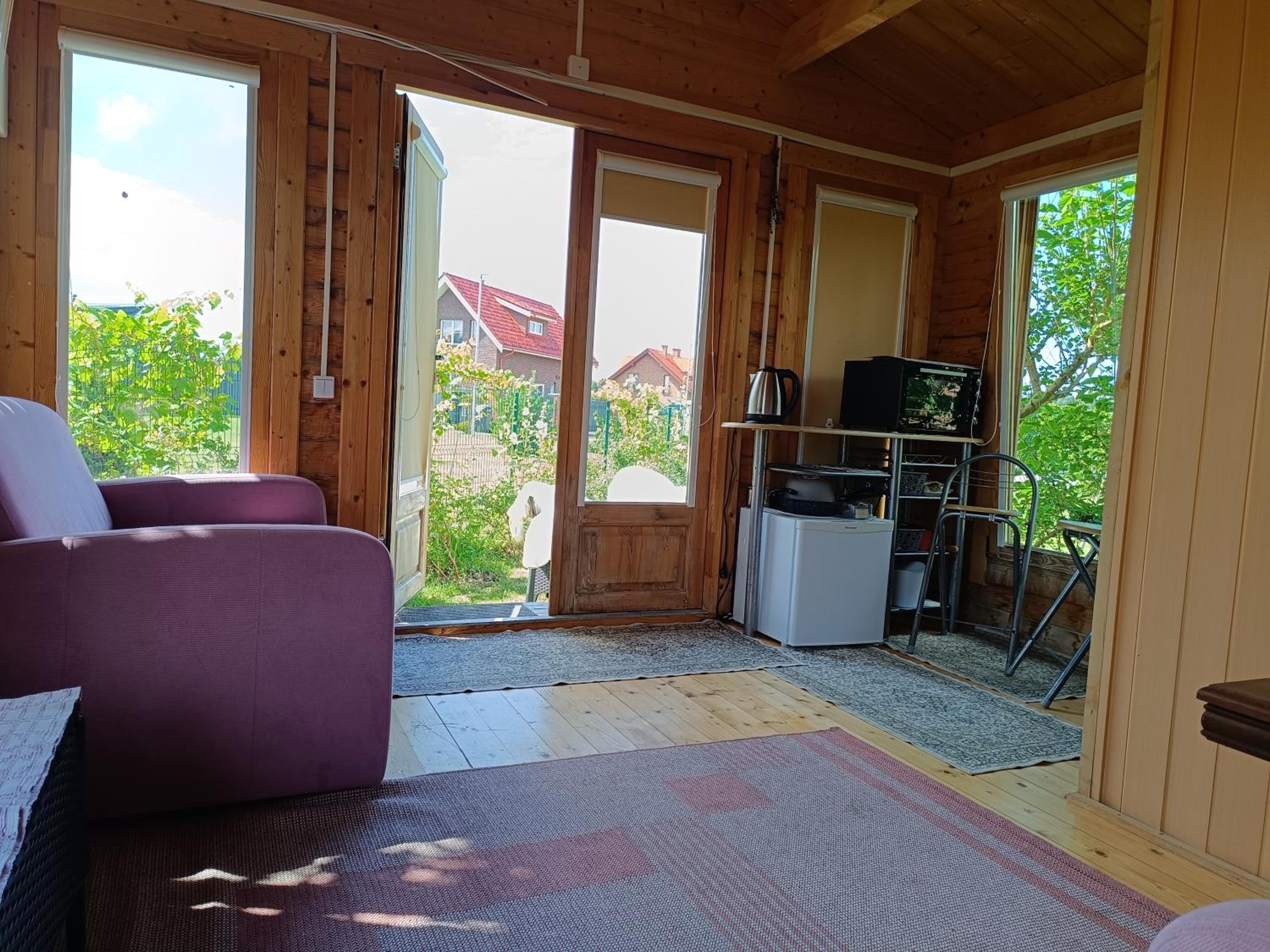 Photo 8