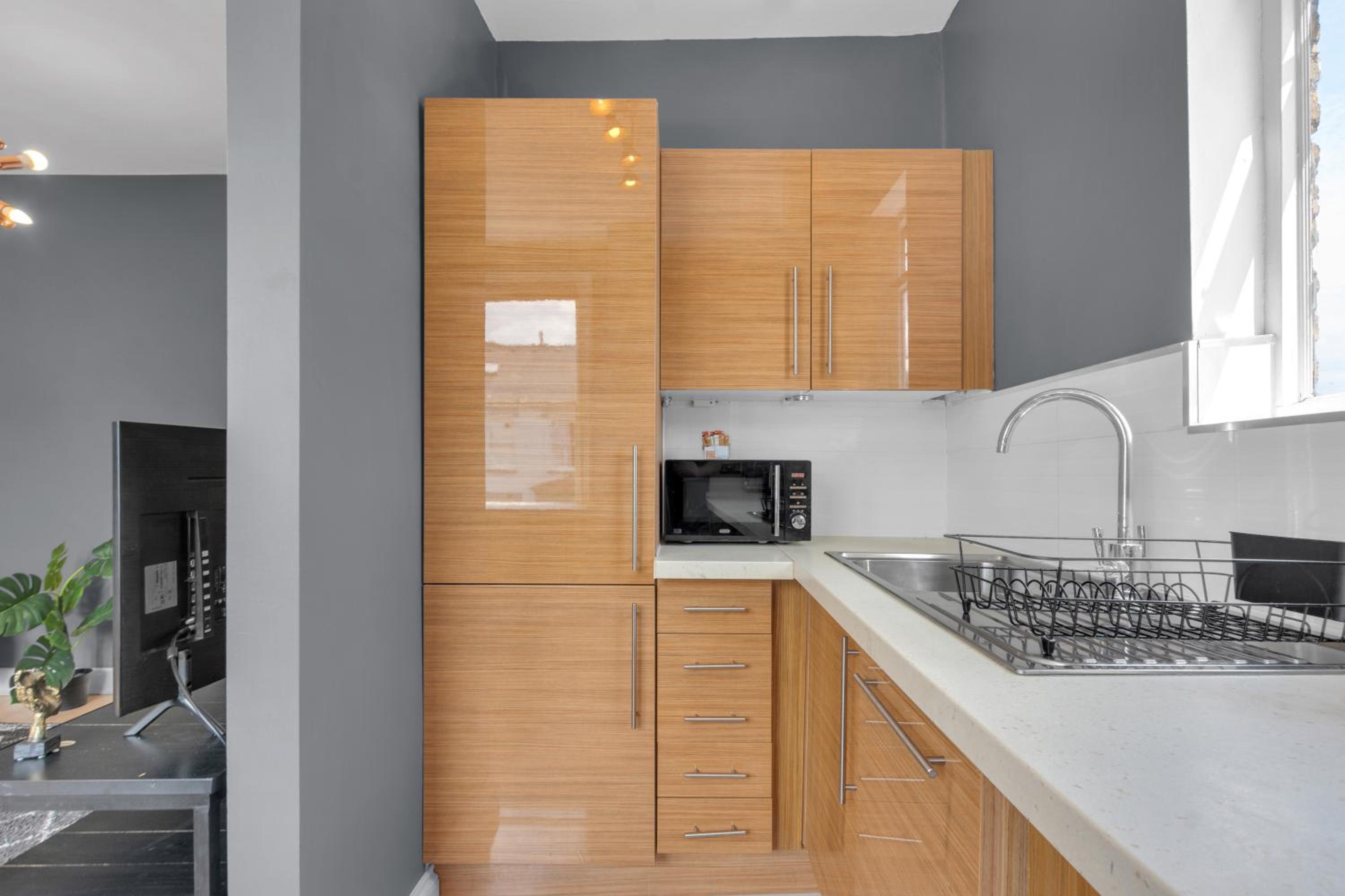 Stylish Lena Apartments Hammersmith by MySquare