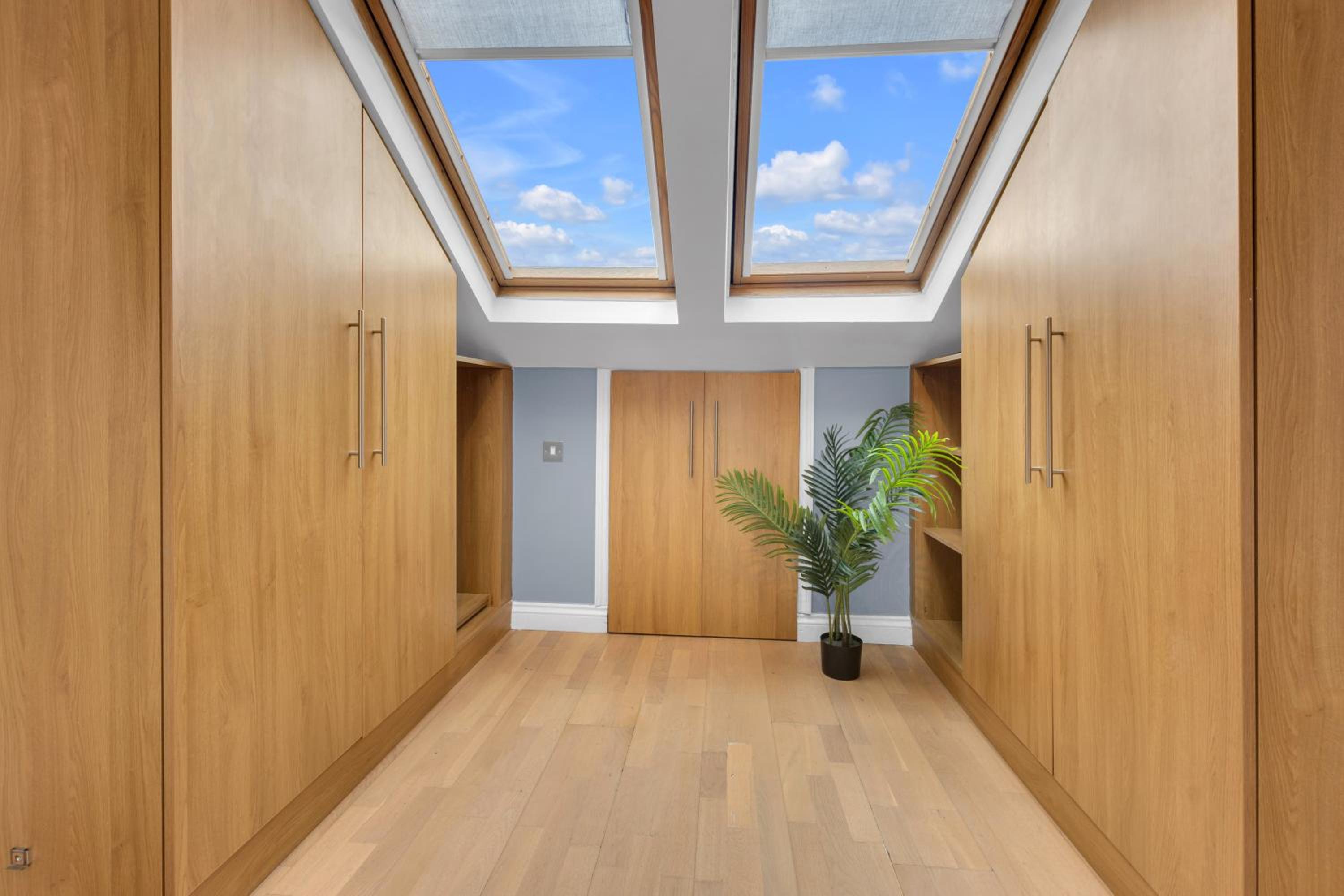 Stylish Lena Apartments Hammersmith by MySquare