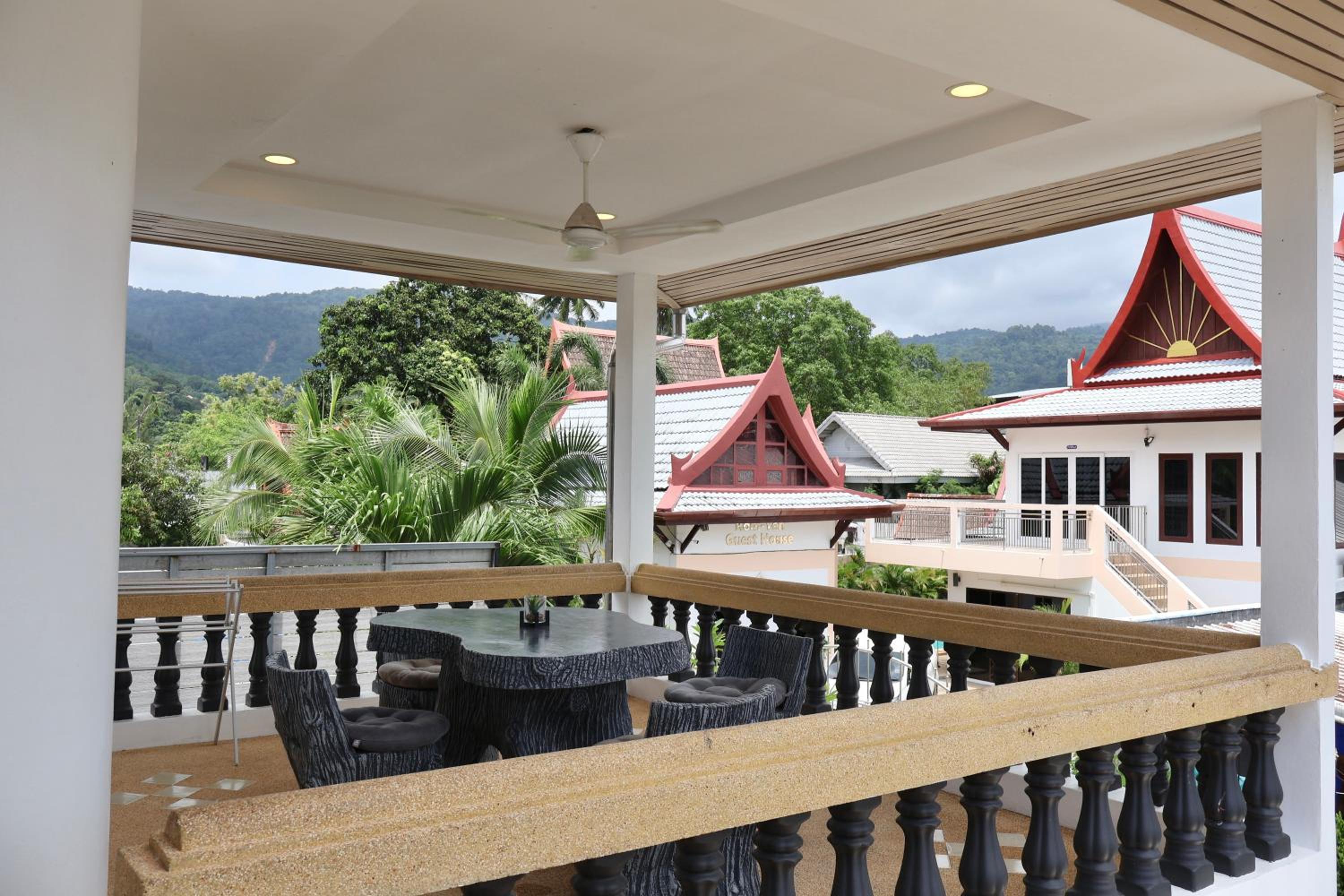 Kamala - Chonlada Holiday Home 2 BR Residence