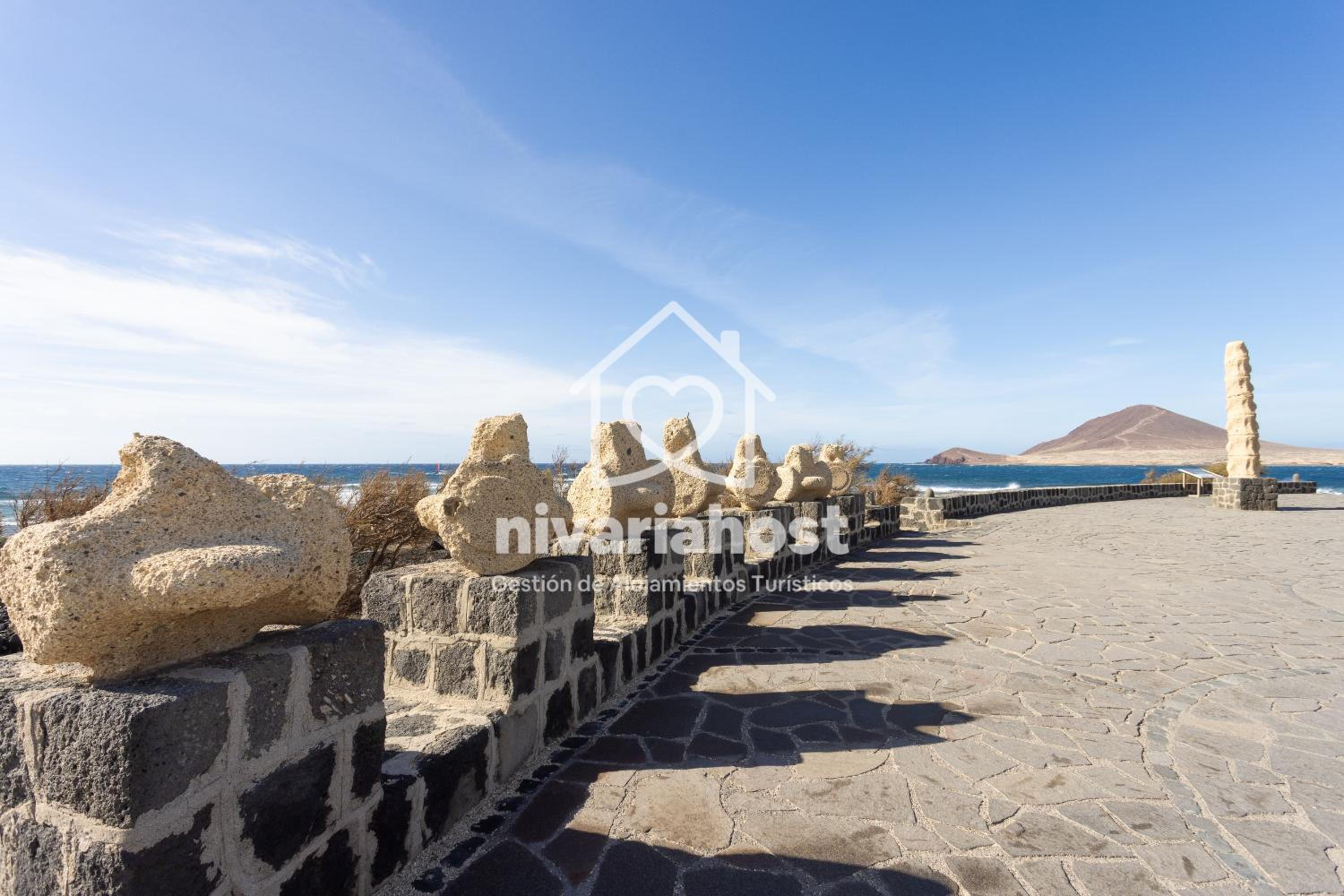 The Pearl El Medano, by Nivariahost