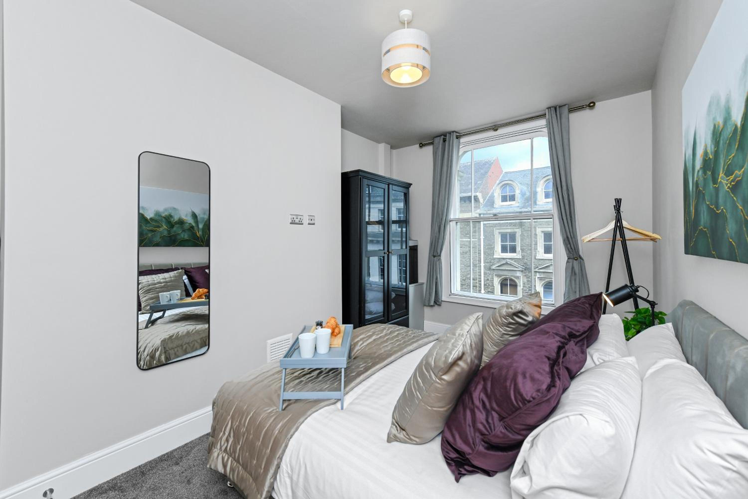 1-Bed City Flat Close to Market Square & Transport