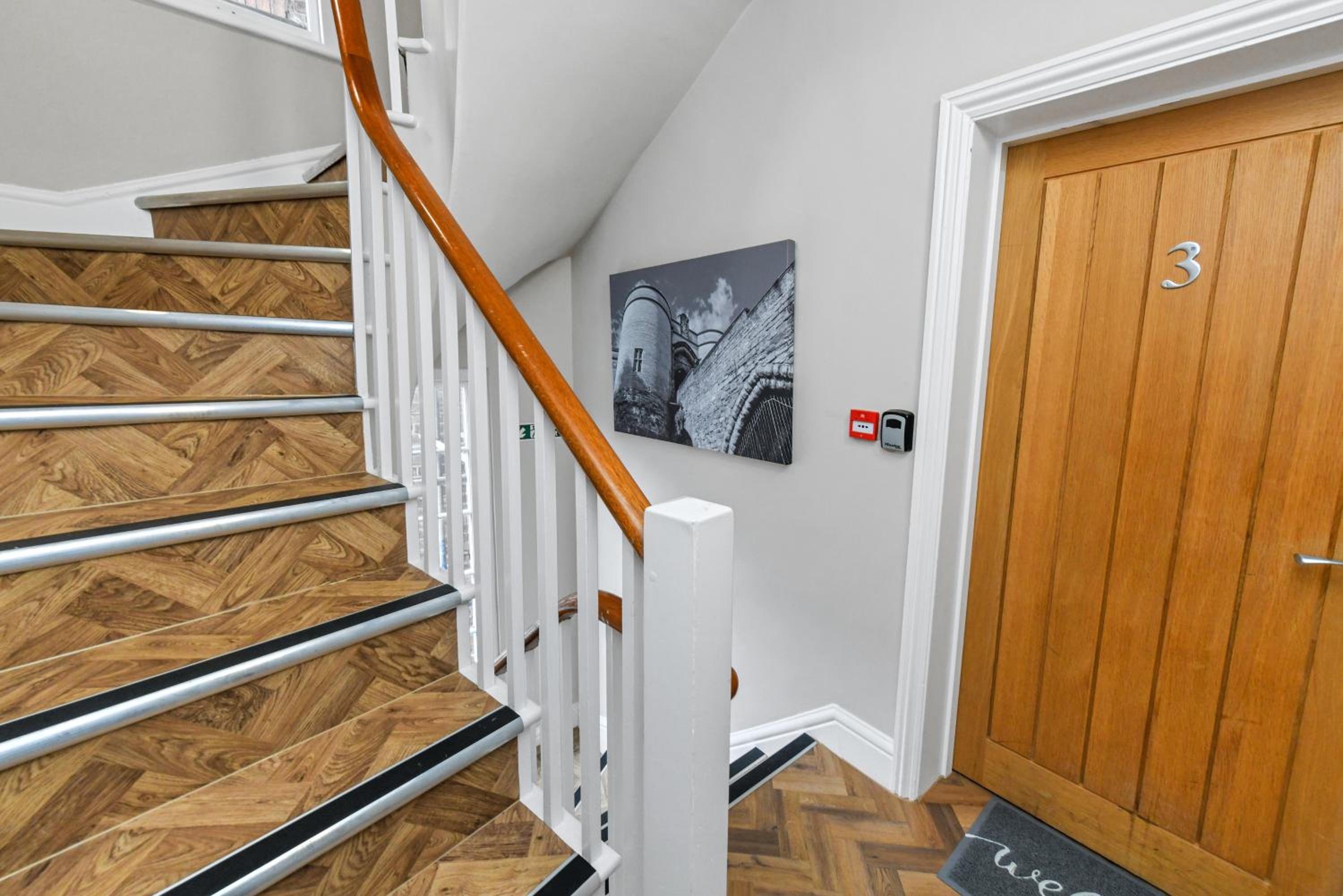 1-Bed City Flat Close to Market Square & Transport