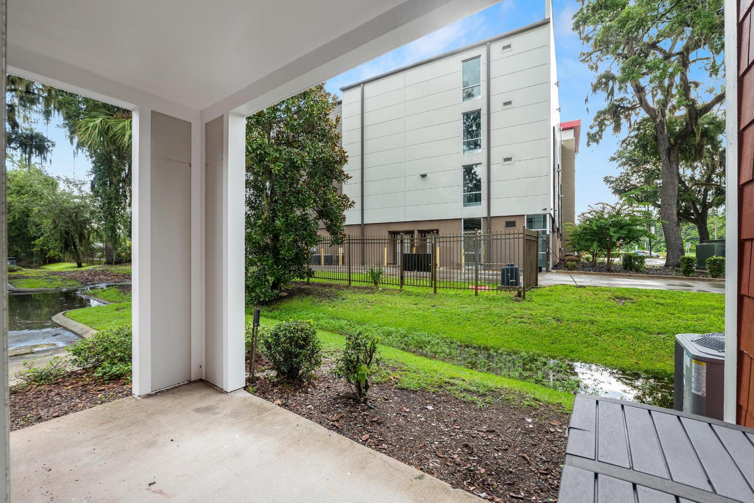 UF Apartment on Archer Road Near Shands & VA !