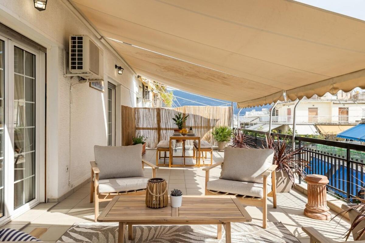 Eleni's Terrace in Ampelokipi