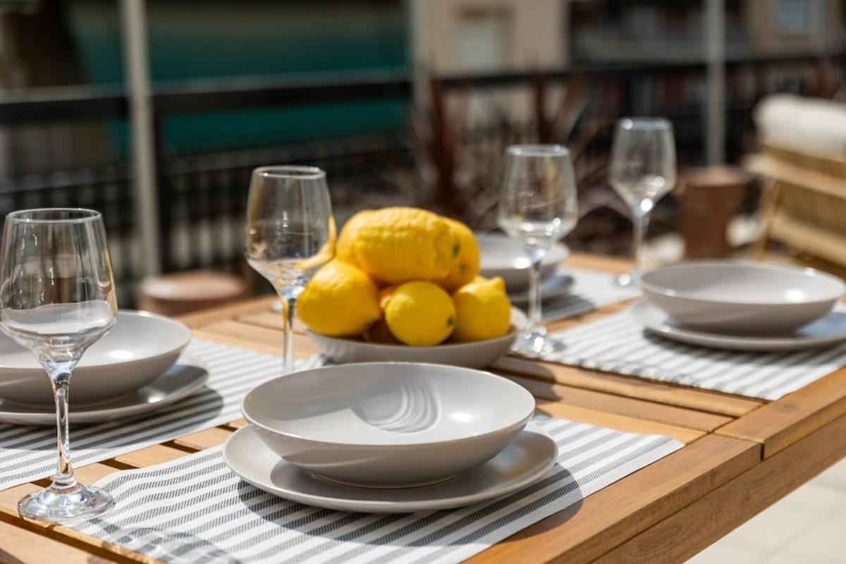 Eleni's Terrace in Ampelokipi