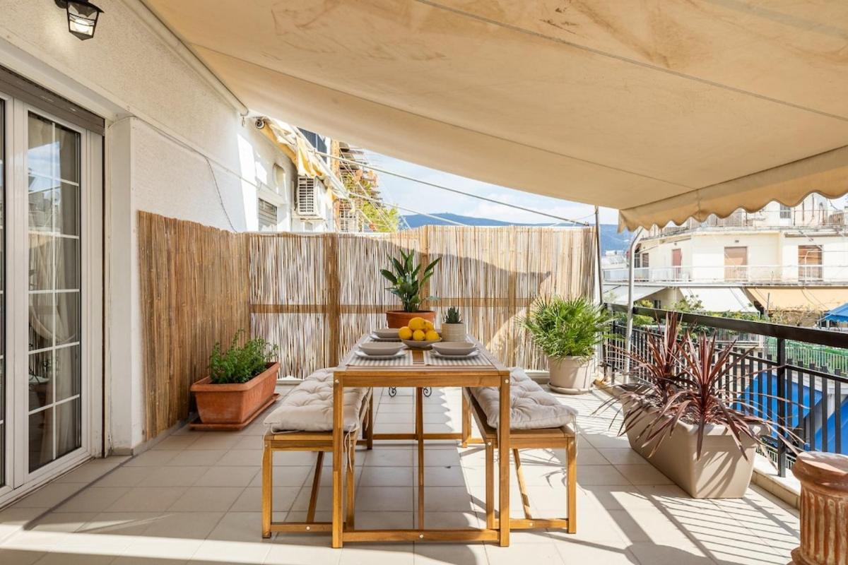 Eleni's Terrace in Ampelokipi