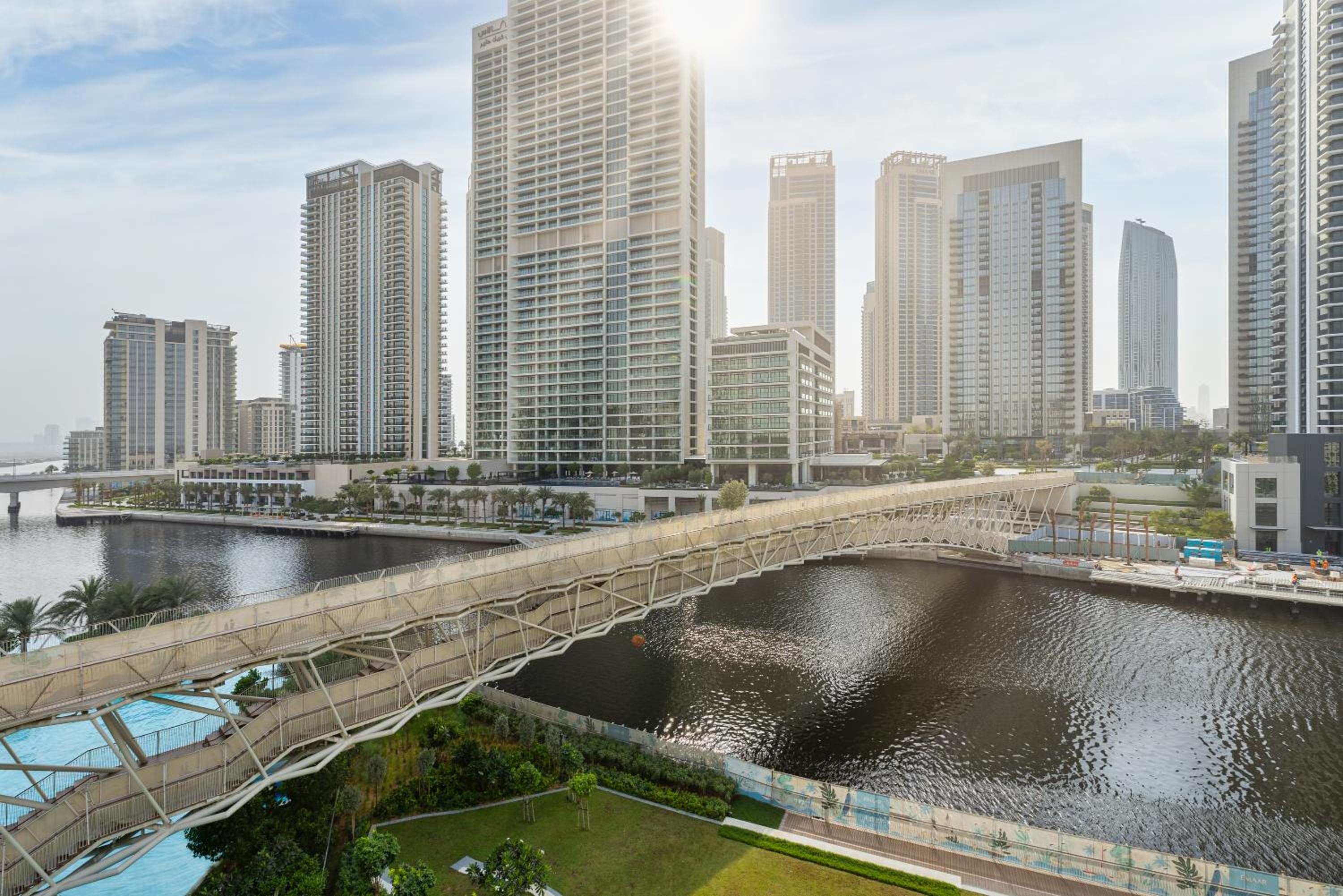 Maison Privee - Creekside Elegance with Canal Vws at Creek Beach