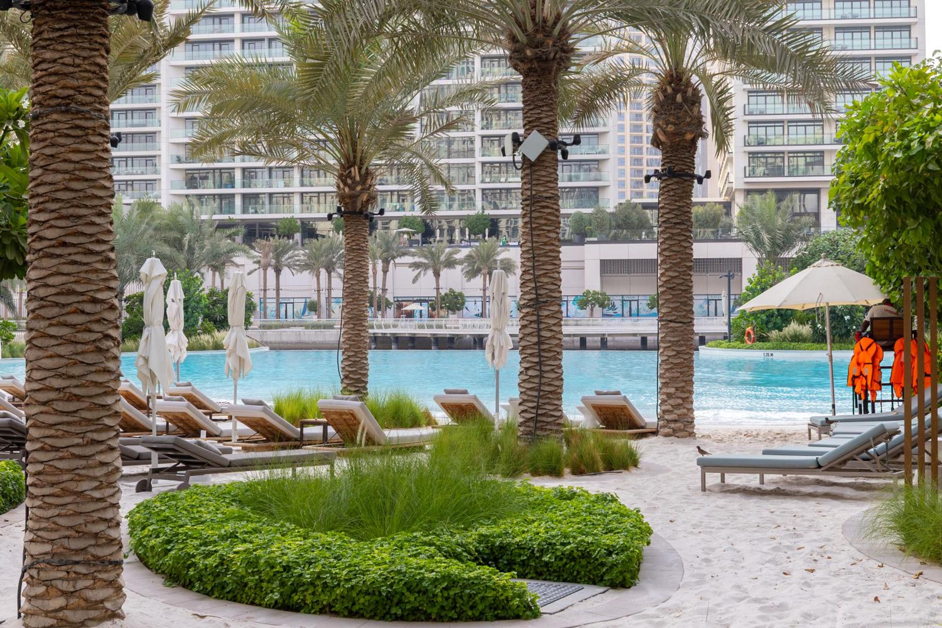 Maison Privee - Creekside Elegance with Canal Vws at Creek Beach
