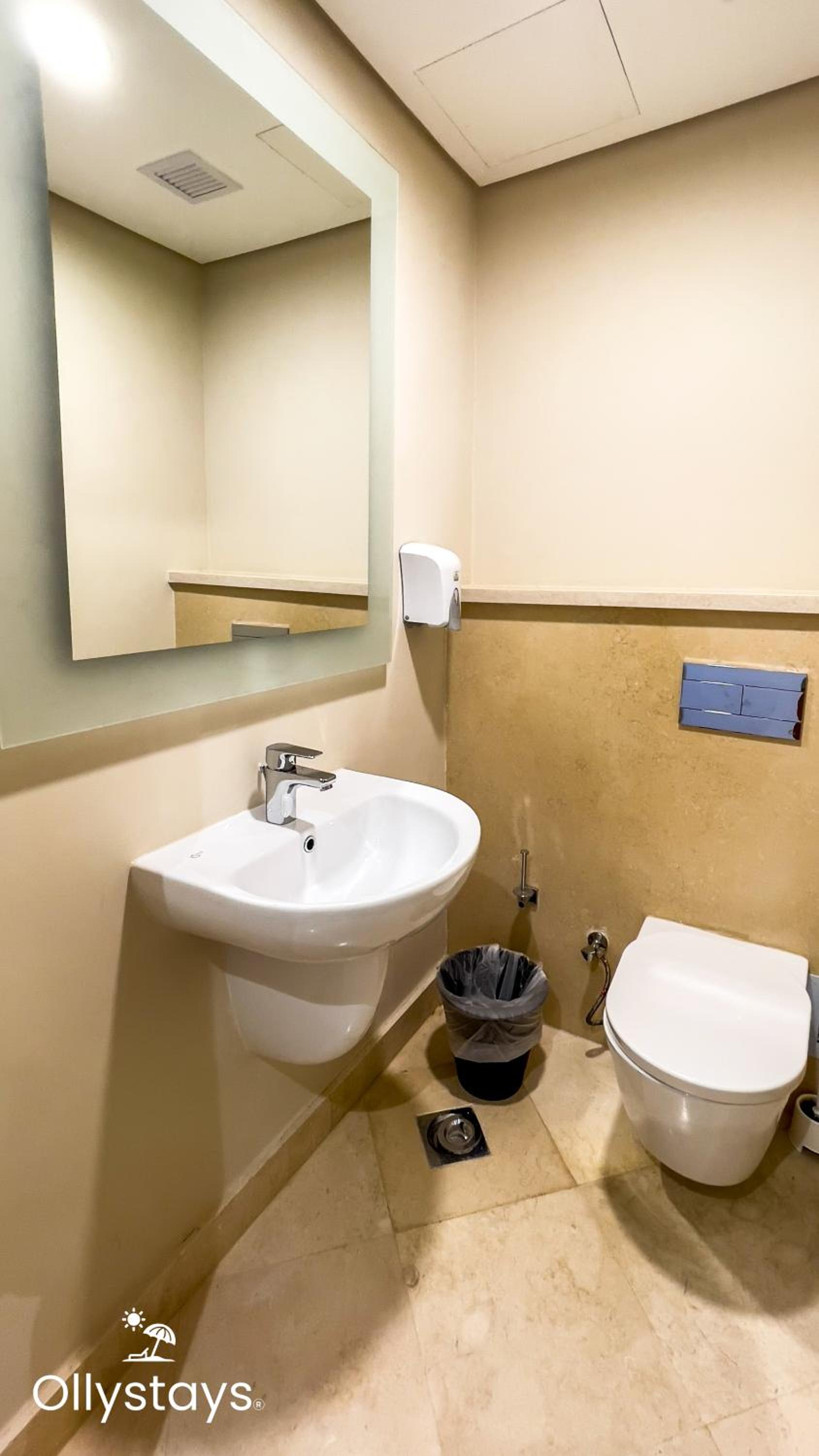 Ollystays Mangrovy Seaview Penthouse 3BR Beach & Pool access