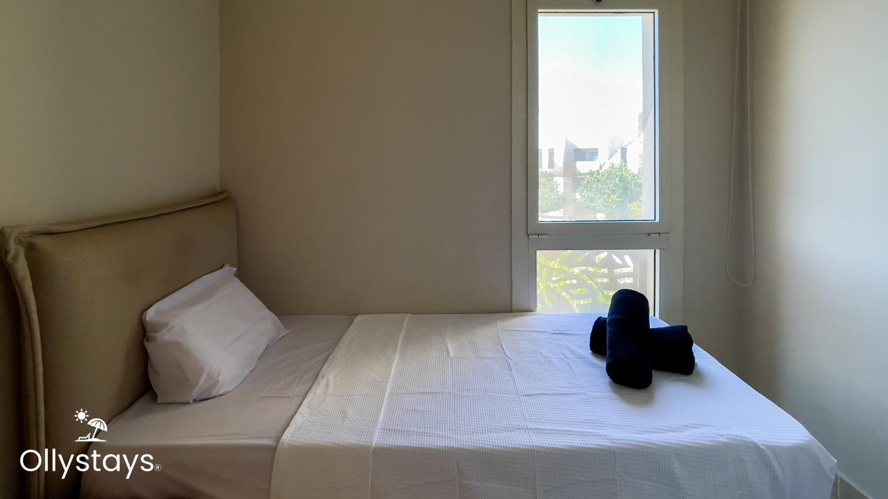 Ollystays Mangrovy Seaview Penthouse 3BR Beach & Pool access